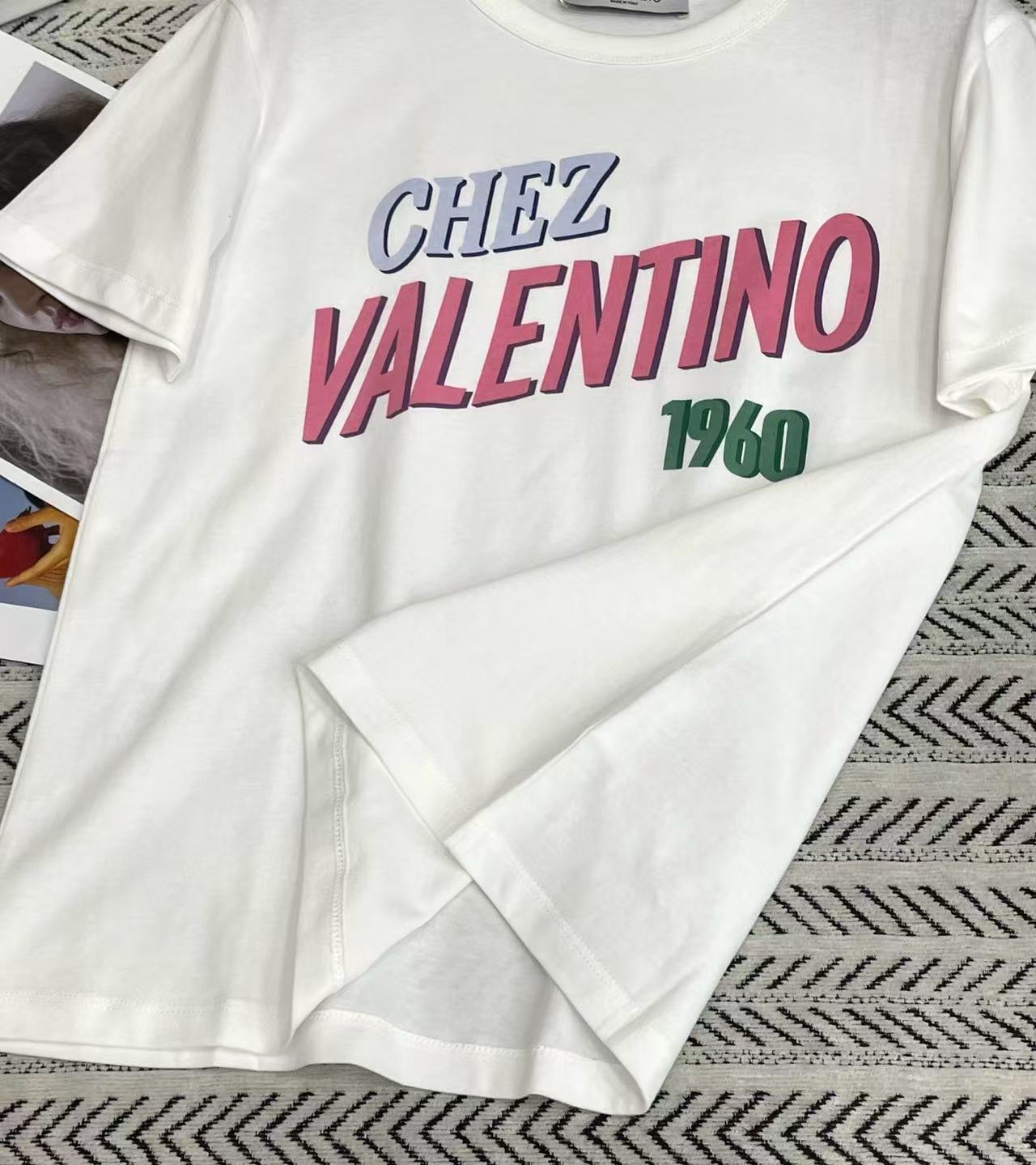 VALENT1NO レターTシャツ【50％割引+送料無料】