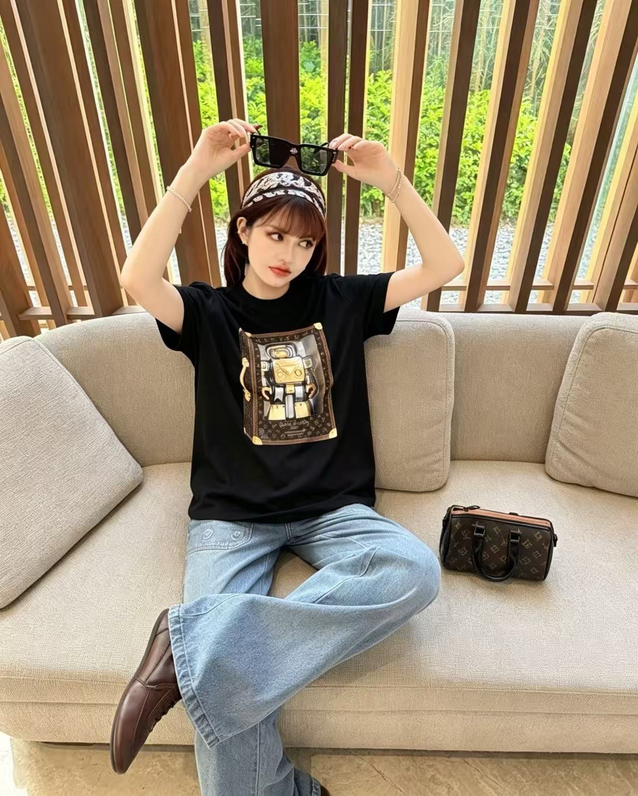 LVメカニカルプリントの漫画Tシャツ【50％割引+送料無料】