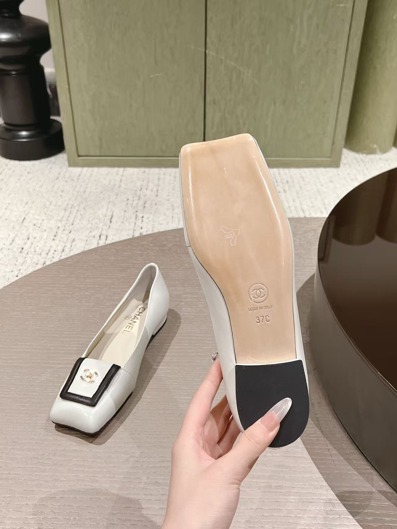 CHANE1 高品質スクエアトゥフラットシューズ【50％割引+送料無料】