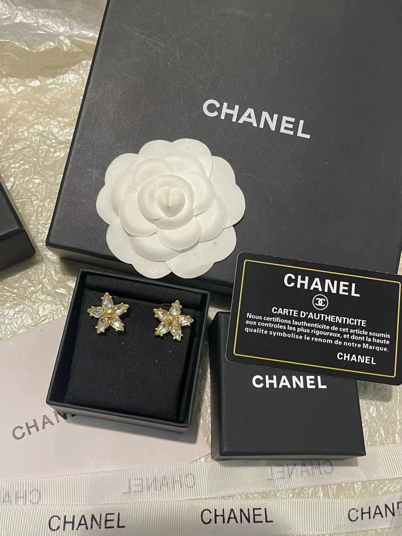 CHANE1 ダブルC ダイヤモンドスタッドピアス【50％割引+送料無料】