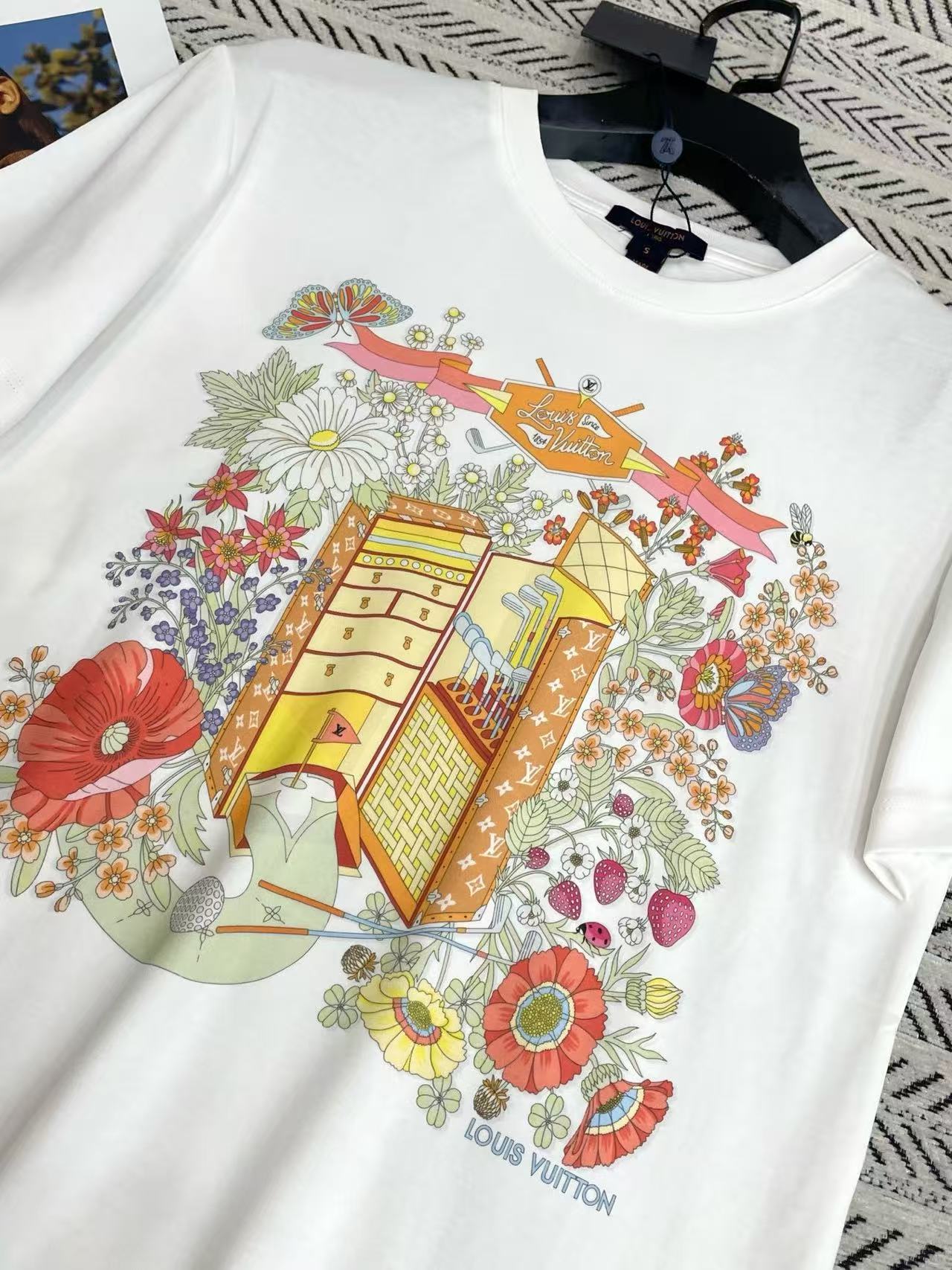 LVプリント文字Tシャツ【50％割引+送料無料】