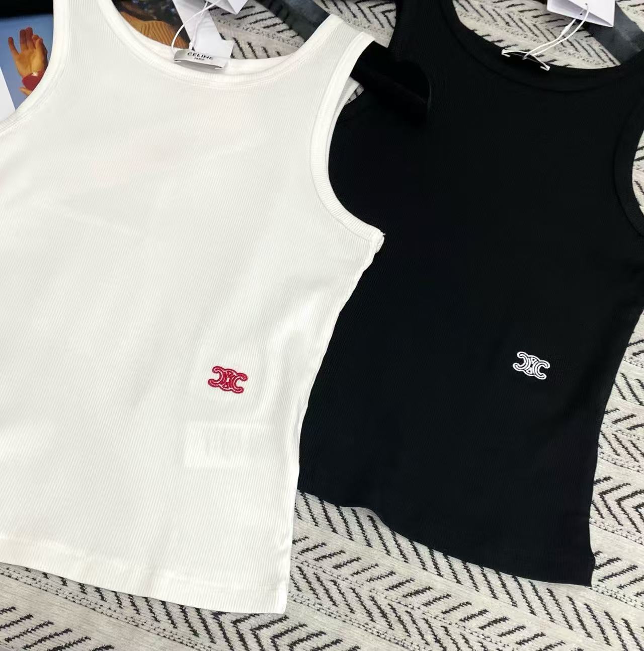 CEL1NE 凱旋門シンプルTシャツ【50％割引+送料無料】