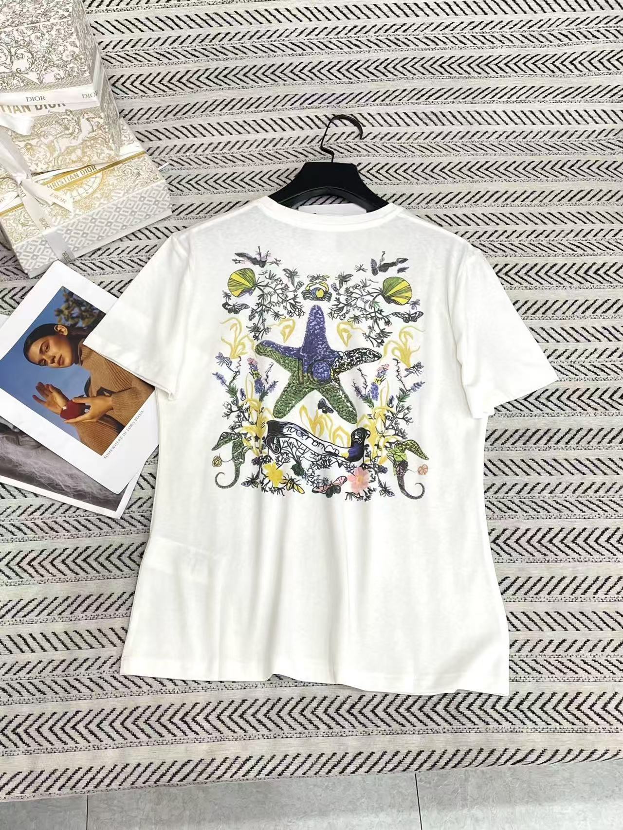 DI0R刺繍入り五芒星プリントTシャツ【50％割引+送料無料】