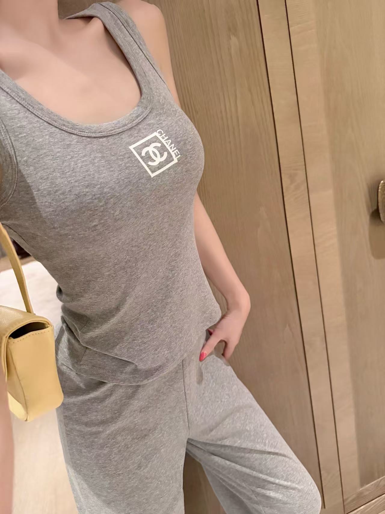 CHANE1 ダブルC ベスト＋パンツ ツーピースセット【50％割引+送料無料】