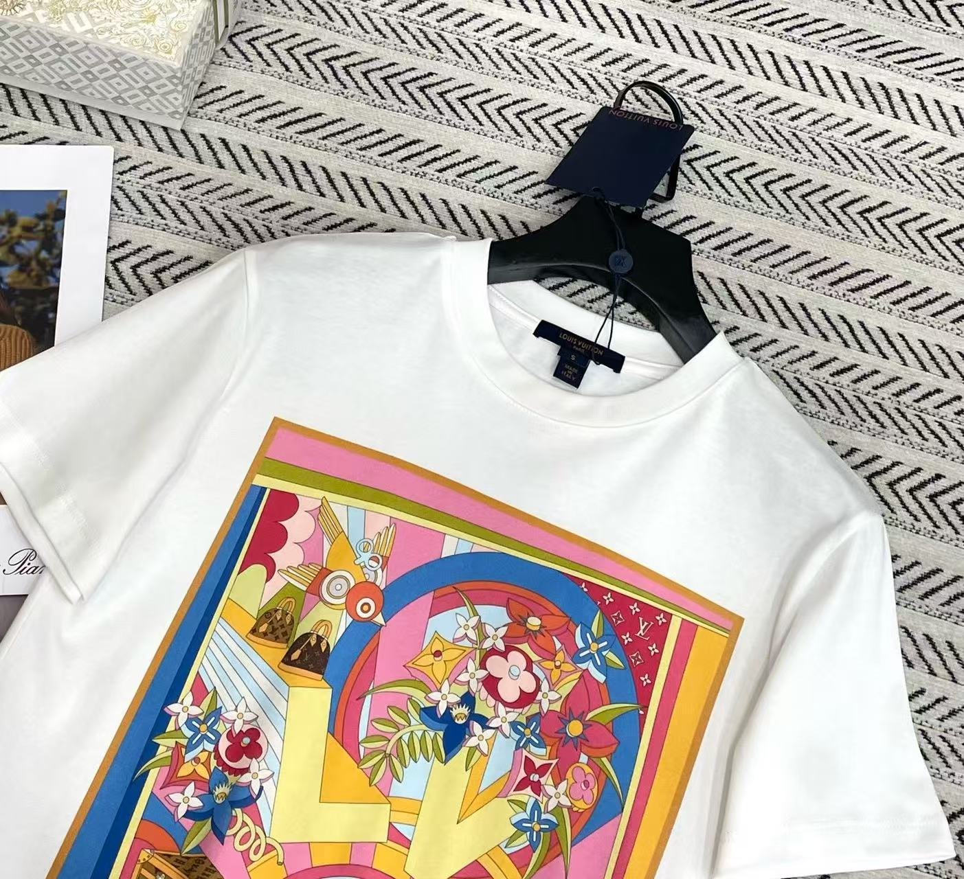 LVプリントTシャツ【50％割引+送料無料】