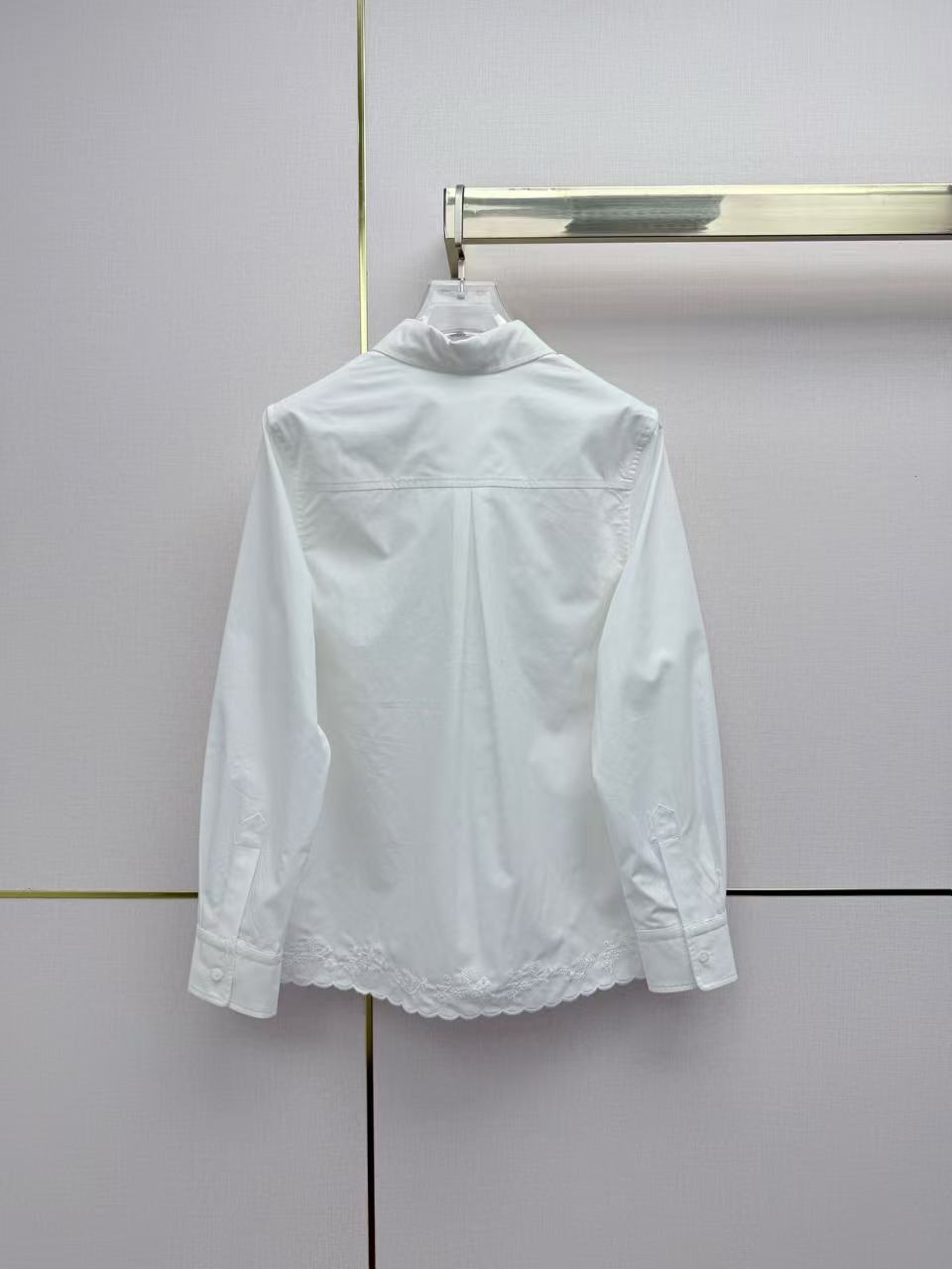 LV刺繍ロゴシャツ【50％割引+送料無料】