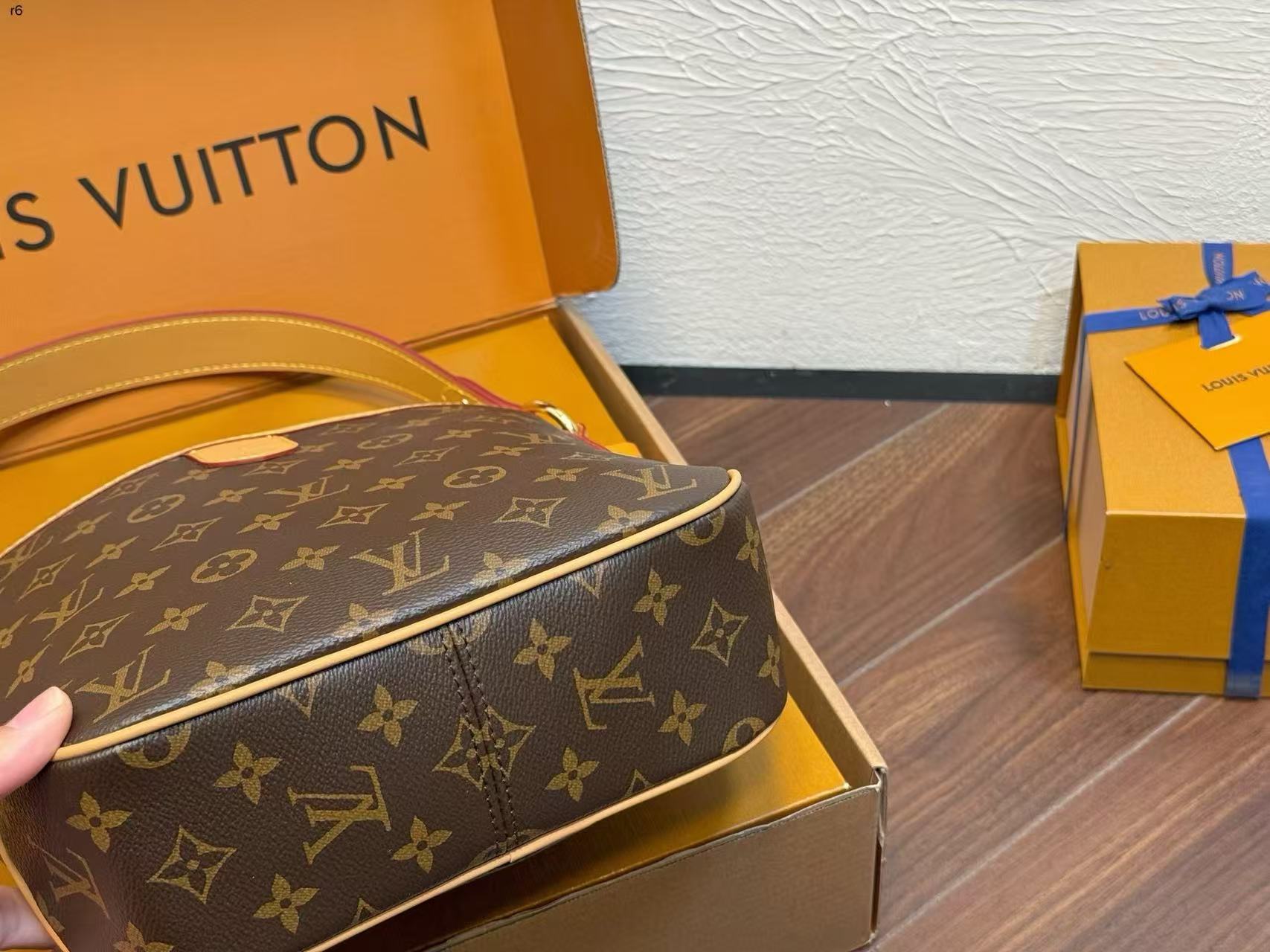 LV delightfulハンドバッグ【50％割引+送料無料】