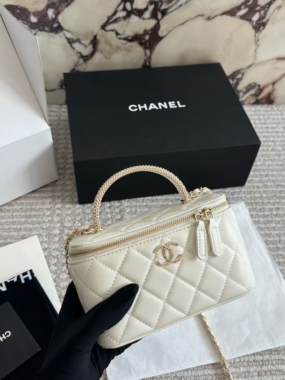 CHANE1 ダブルCチェック ラムスキン チェーンバッグ【50％割引+送料無料】