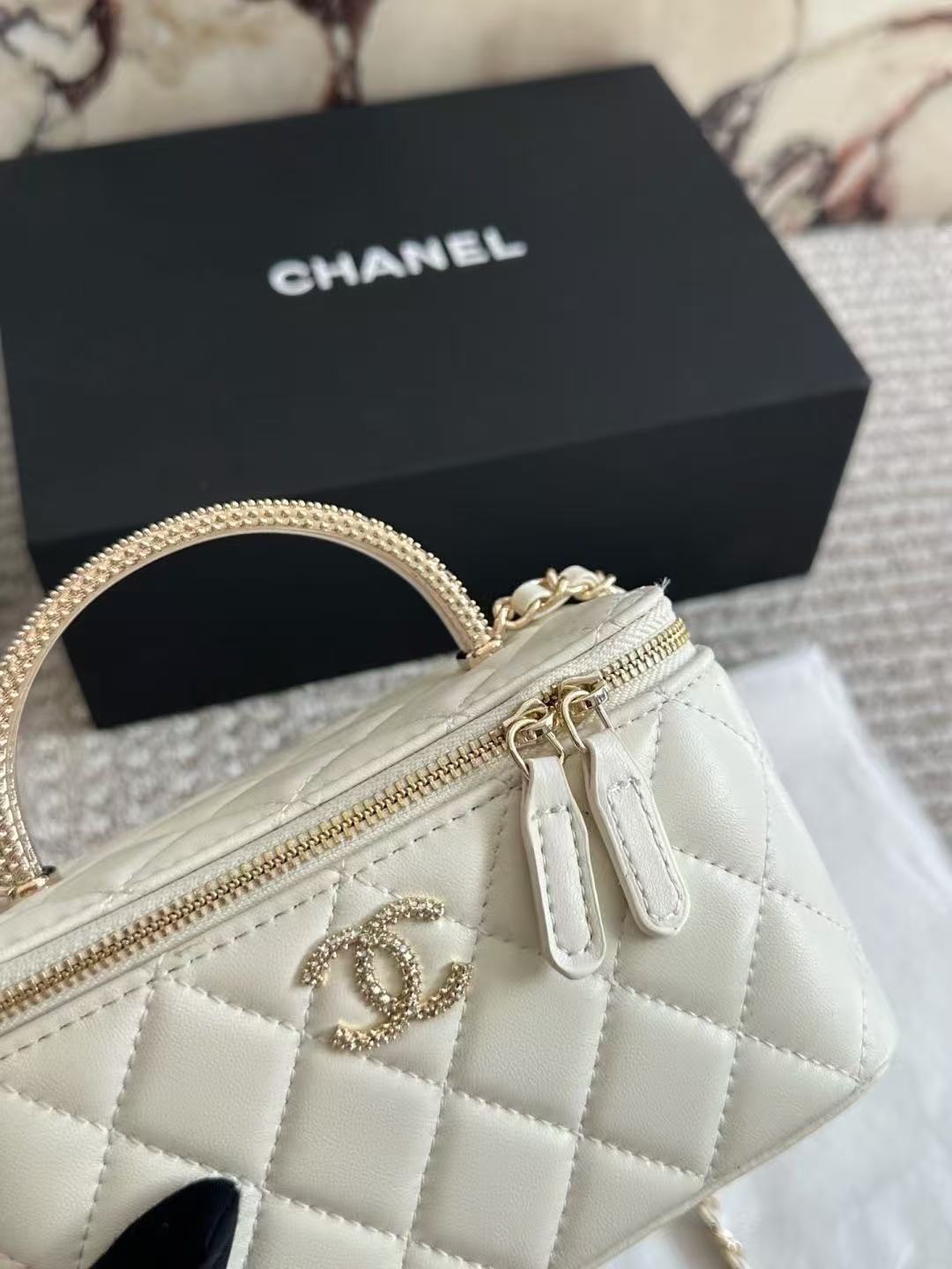 CHANE1 ダブルCチェック ラムスキン チェーンバッグ【50％割引+送料無料】