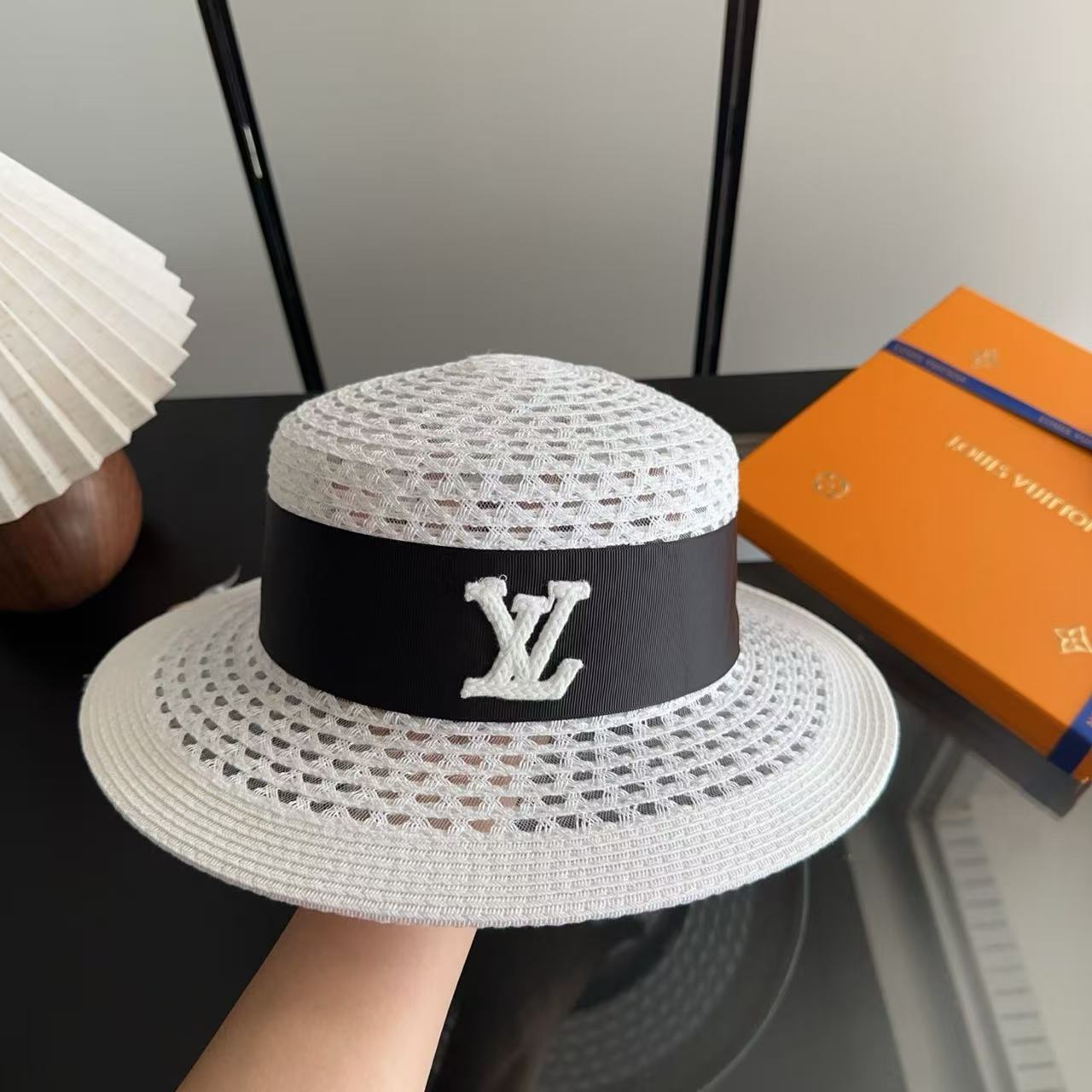 LV カットアウトロゴ ストローハット【50％割引+送料無料】