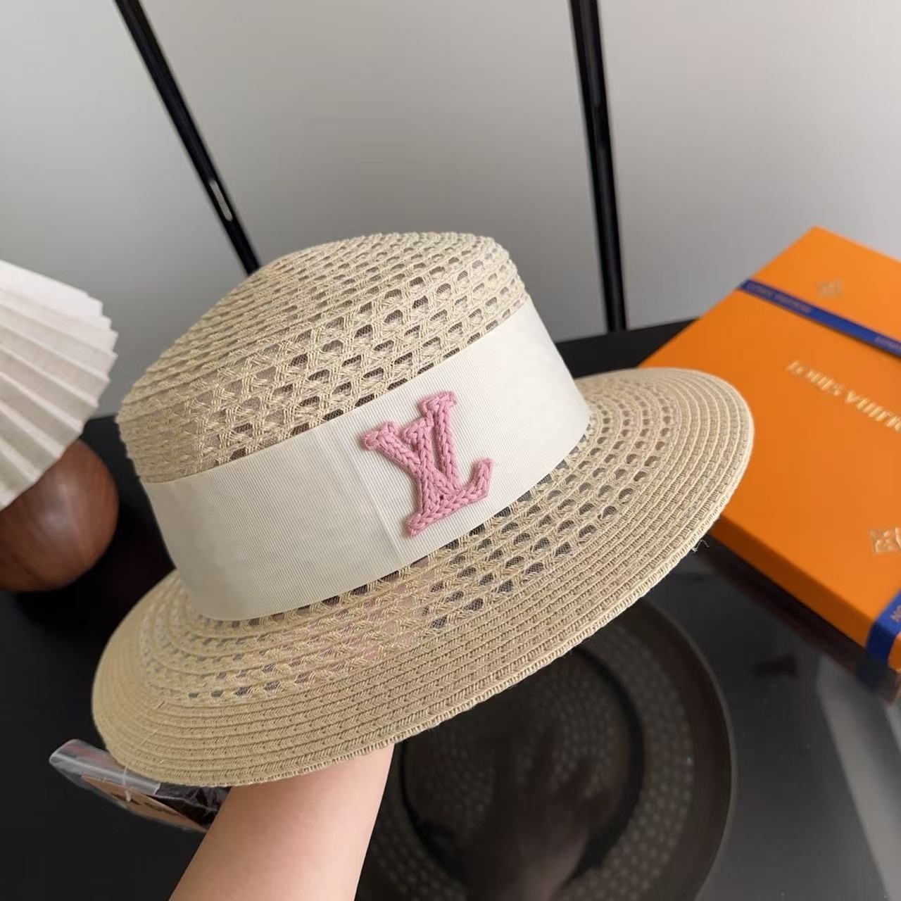 LV カットアウトロゴ ストローハット【50％割引+送料無料】