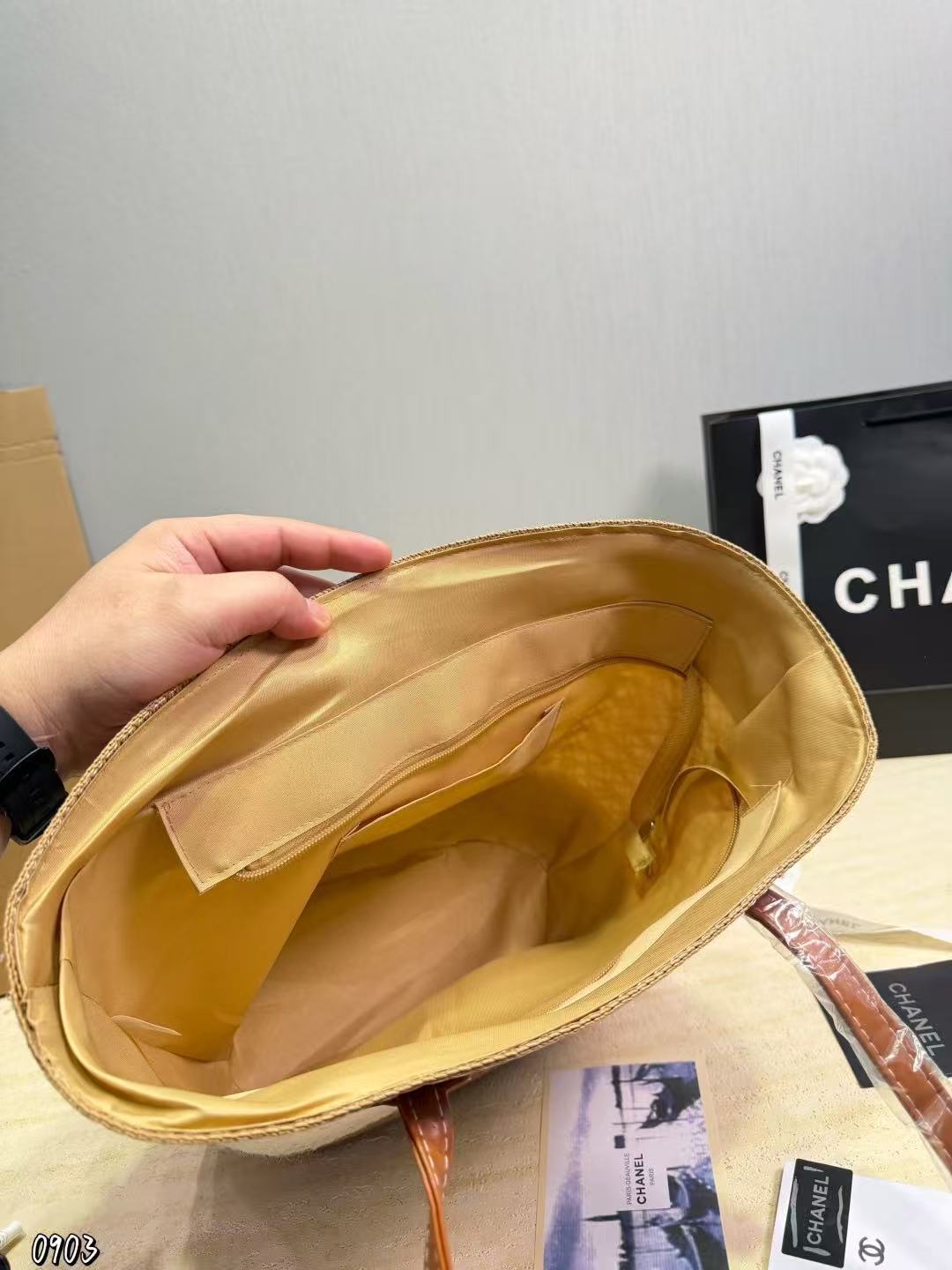 CHANE1ダブルCの麦わら帽子＋ハンドバッグ【50％割引+送料無料】