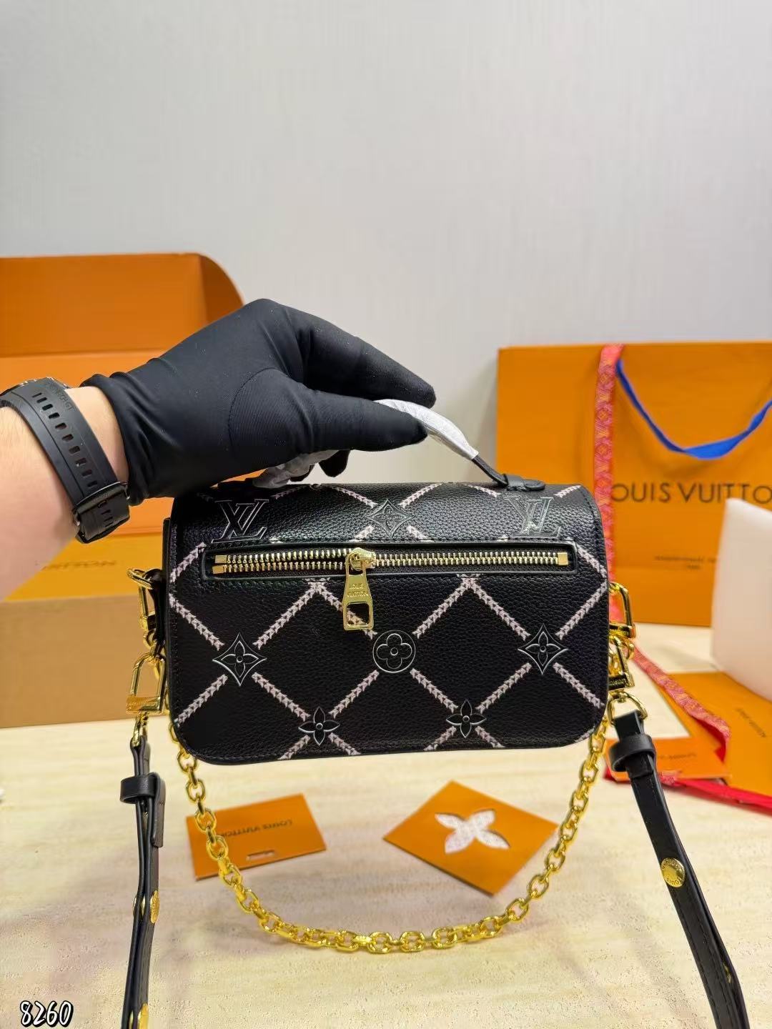 LV miniチェーンショルダーバッグ【50％割引+送料無料】