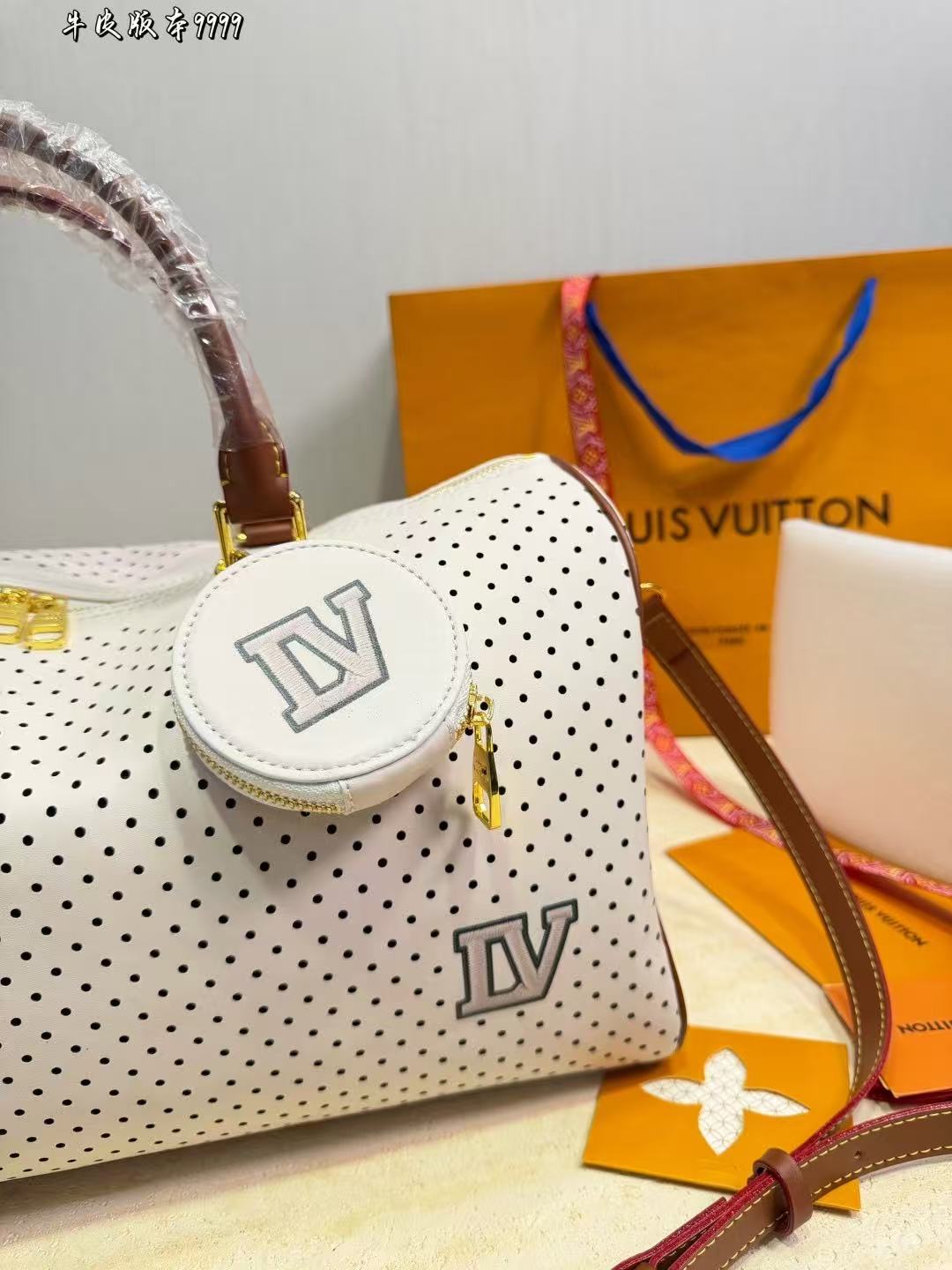 LV Perforatedハンドバッグ【50％割引+送料無料】