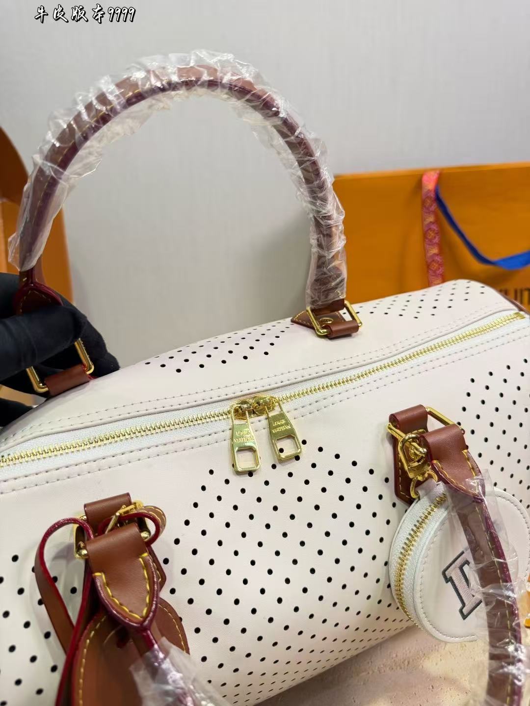 LV Perforatedハンドバッグ【50％割引+送料無料】