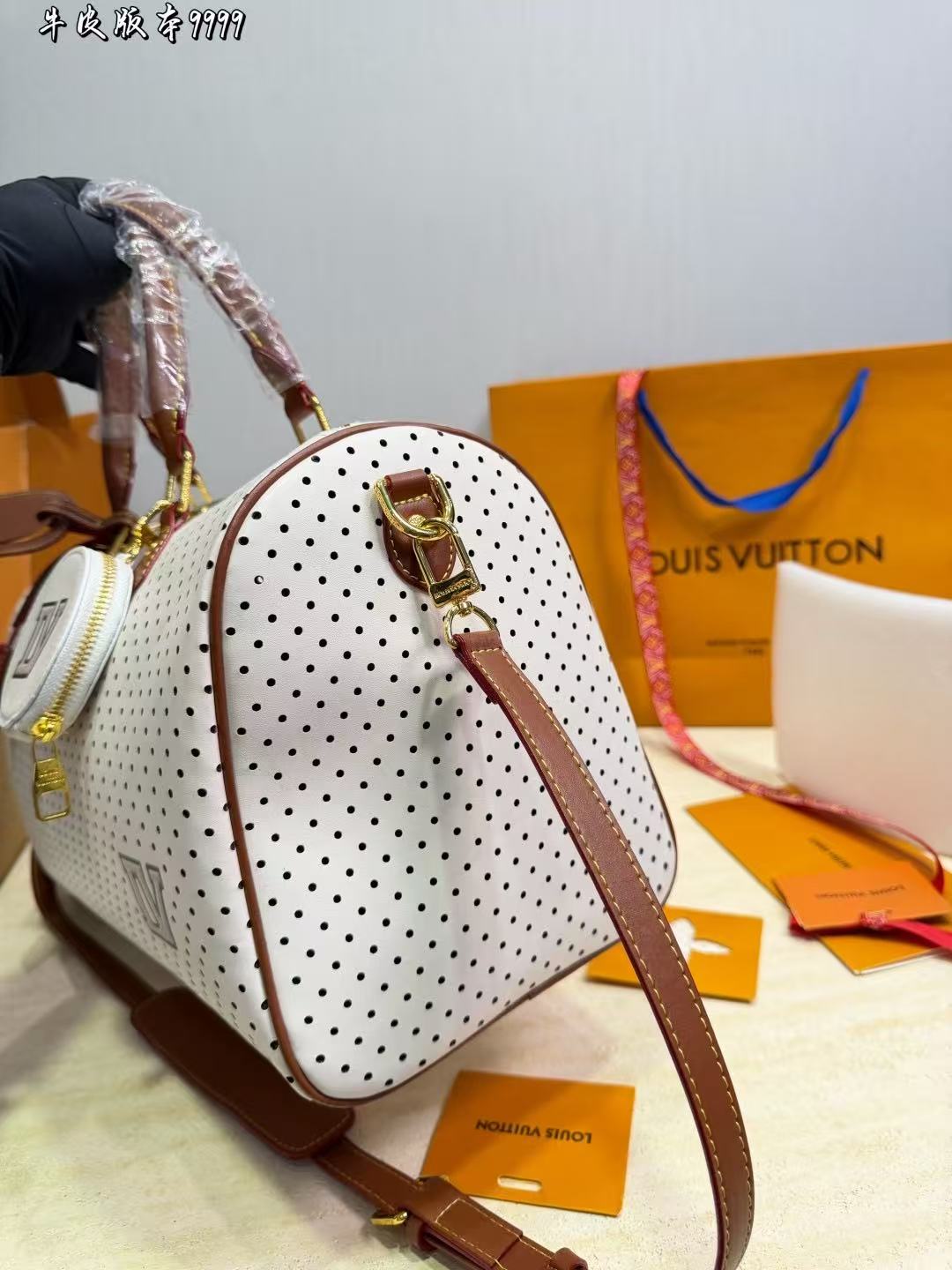 LV Perforatedハンドバッグ【50％割引+送料無料】