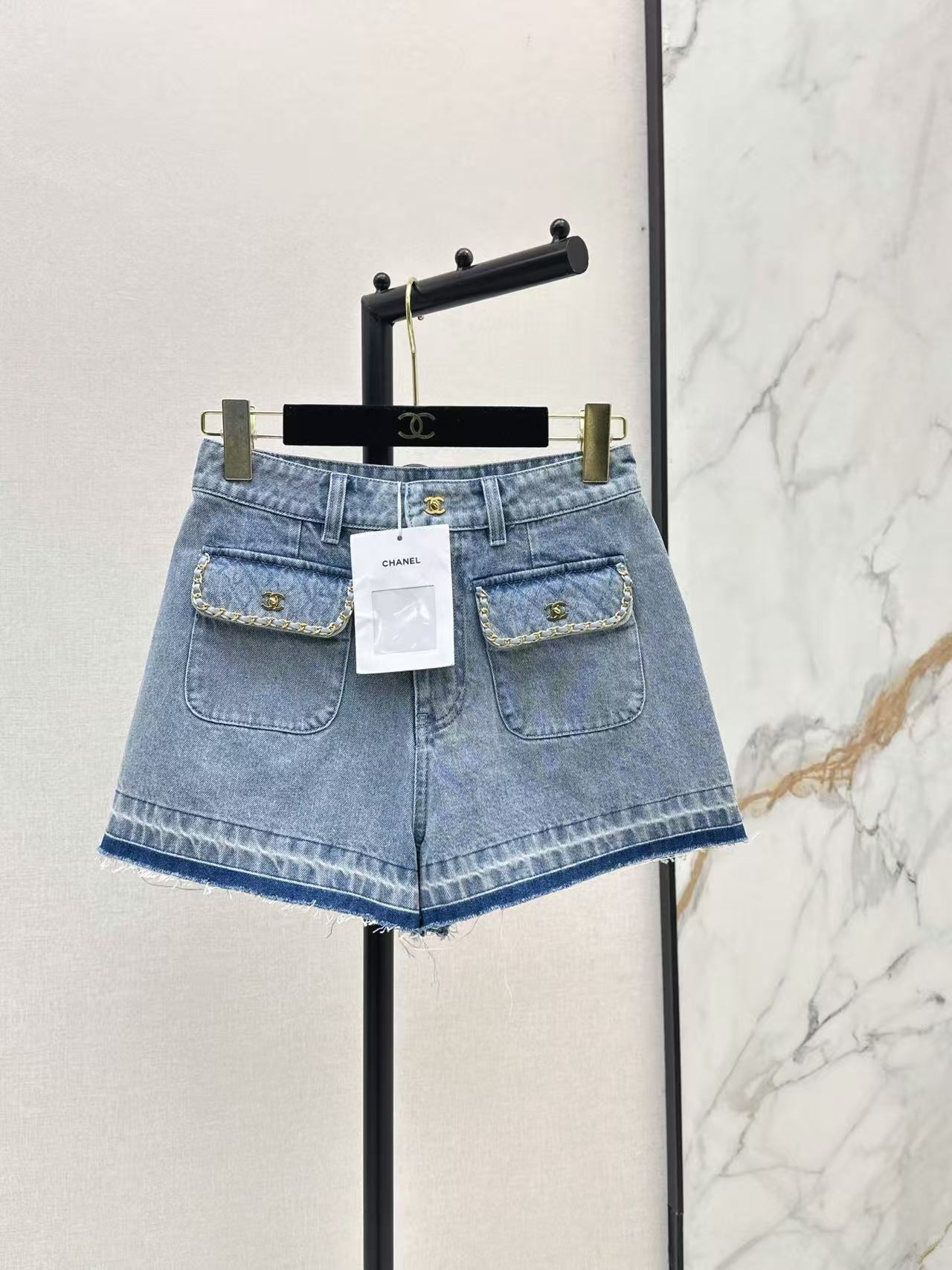 CHANE1 デニムジャケット＋ショートパンツ ツーピースセット【50％割引+送料無料】