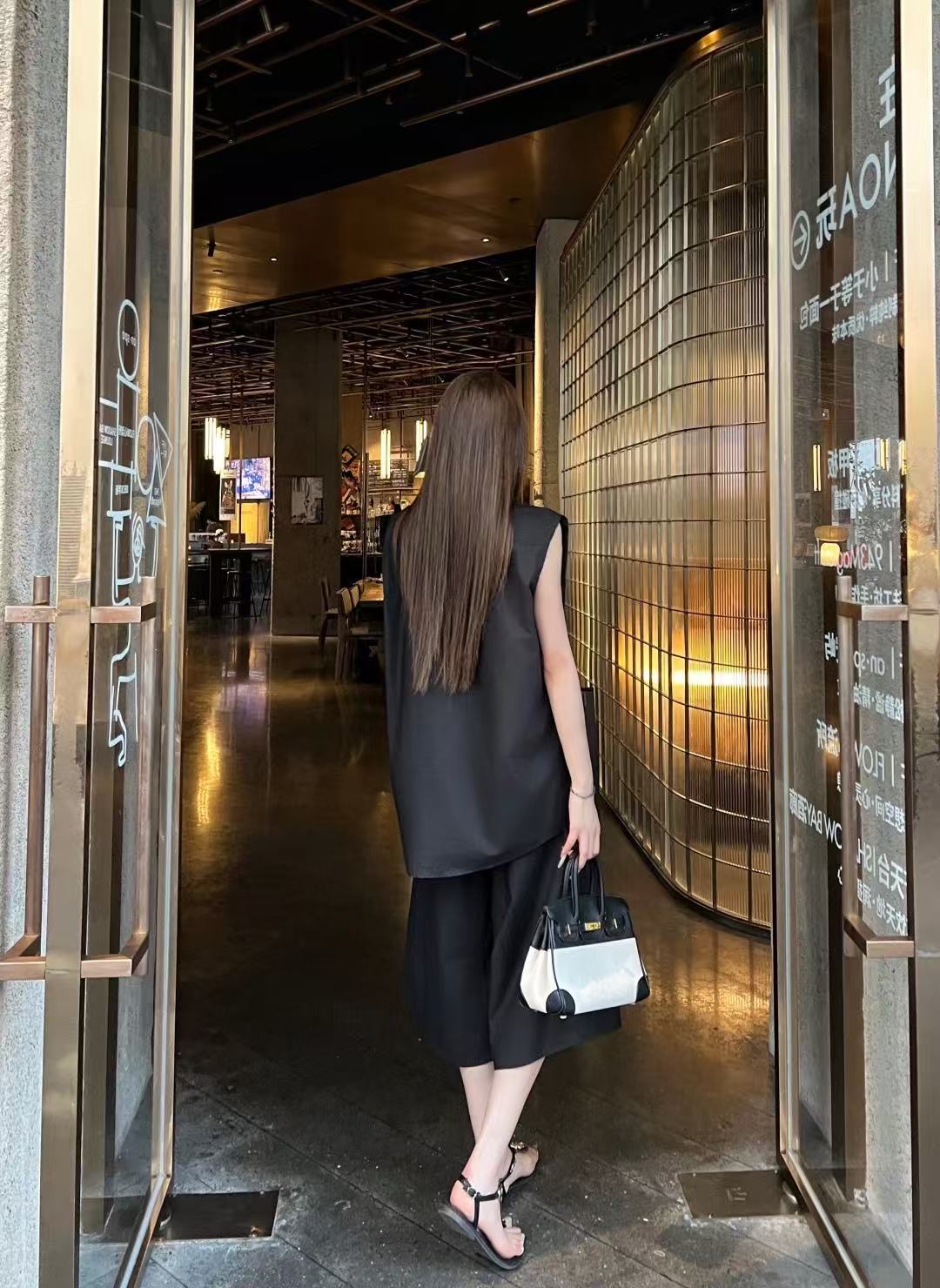 LOEWE ミニマリスト シャツ＆スカート セットアップ【50％割引+送料無料】