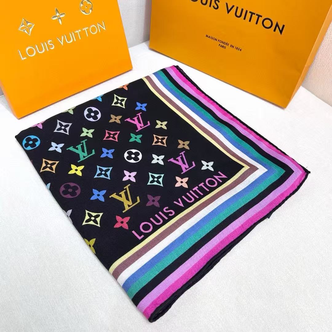 LV高品質なプリントシルクスカーフ【50％割引+送料無料】