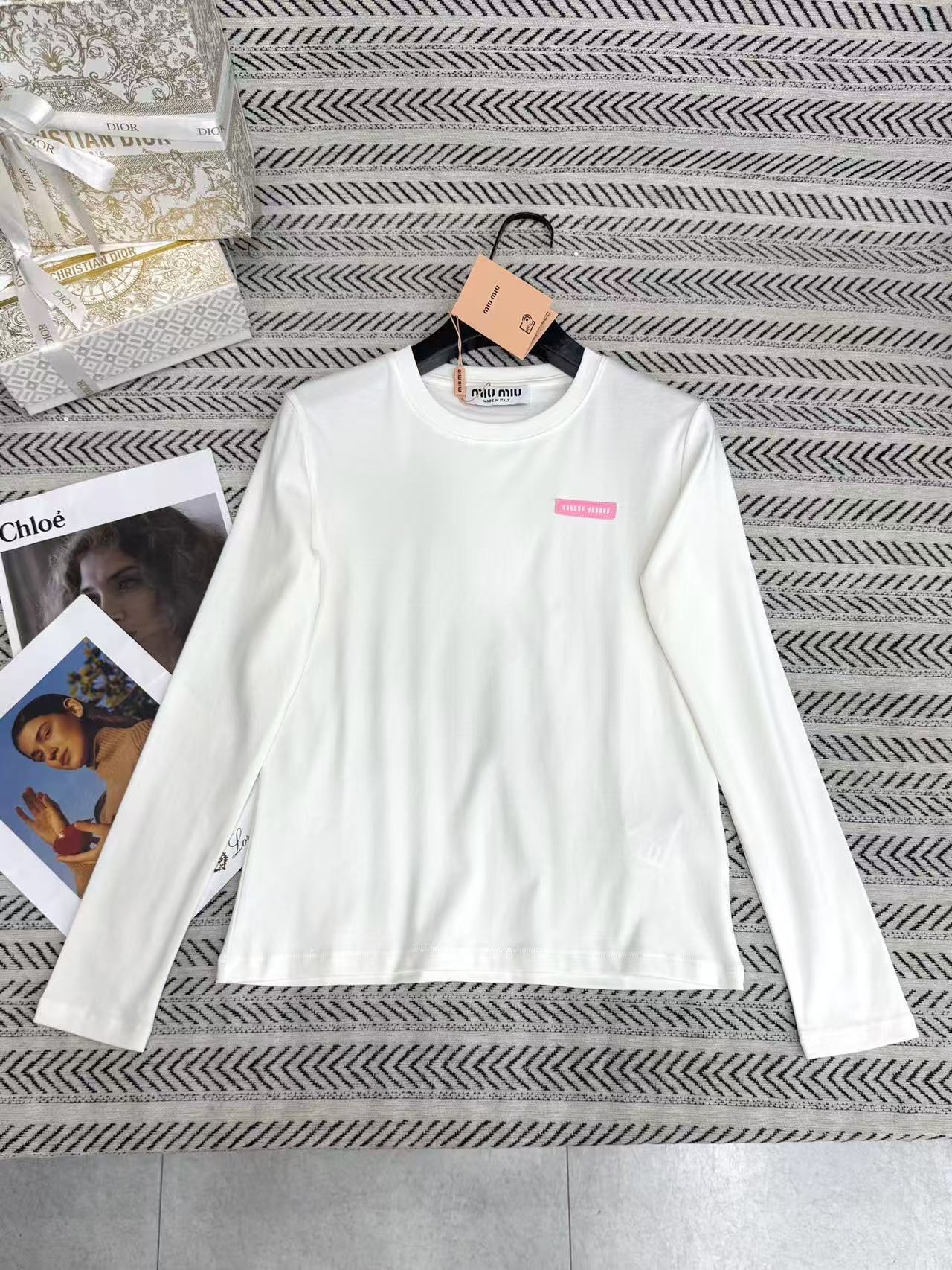 M1UM1U シンプルレター長袖Tシャツ【50％割引+送料無料】