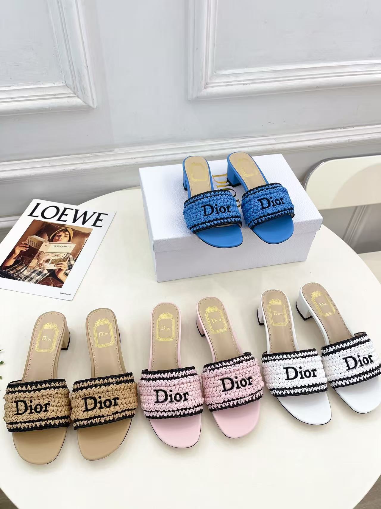 DIOR 高品質な刺繍入りローヒールシューズ【50％割引+送料無料】