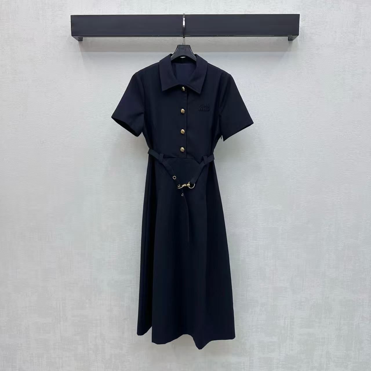 M1UM1U メタルボタンドレス【50％割引+送料無料】