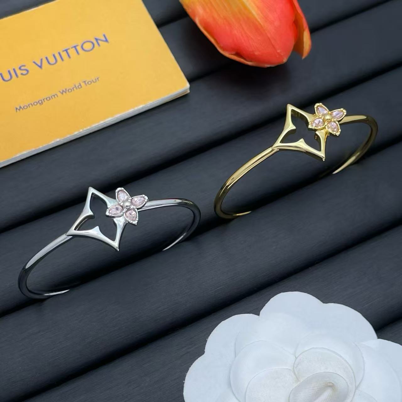 LV クローバー オープン バングル【50％割引+送料無料】