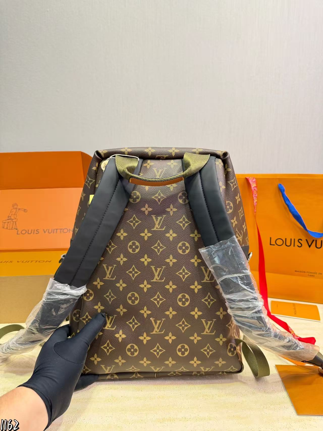 LV メンズバックパック【50％割引+送料無料】