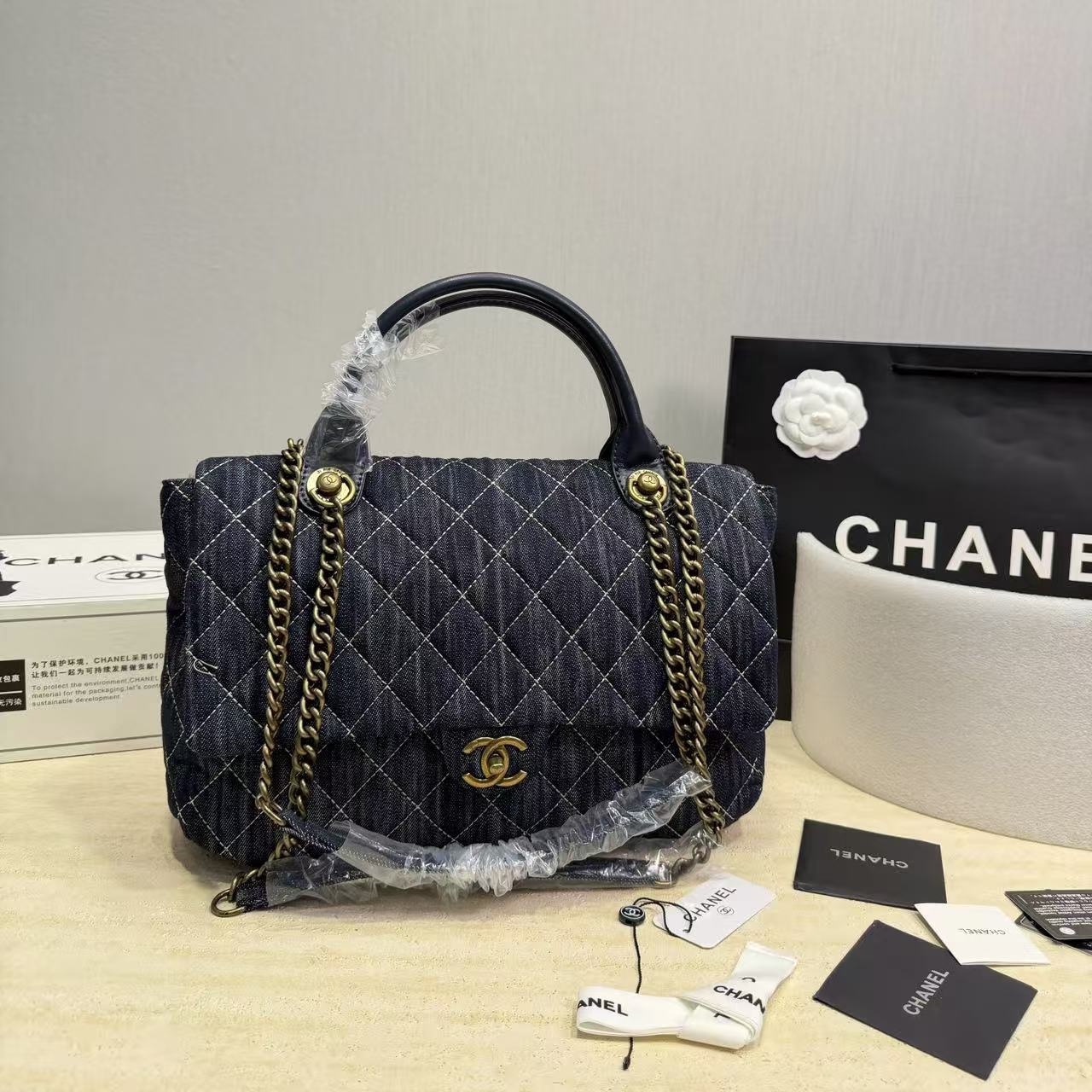 CHANE1 チェーンデニムハンドバッグ【50％割引+送料無料】