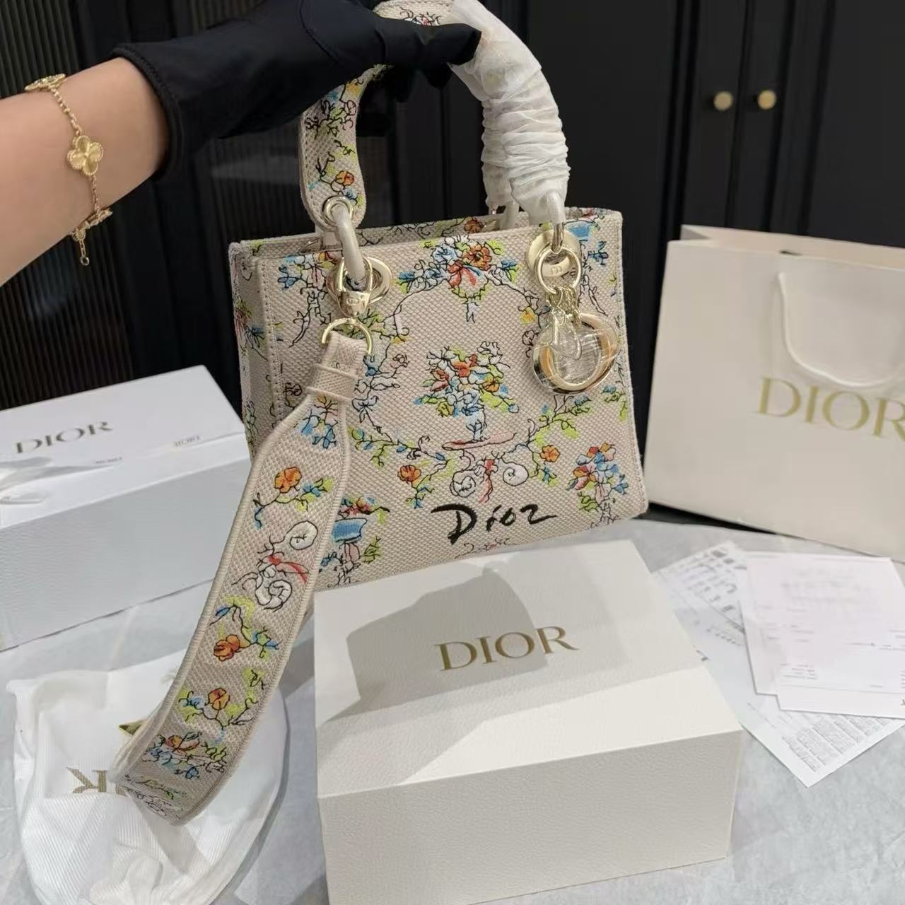 DI0R高品質な刺繍入りハンドバッグ【50％割引+送料無料】
