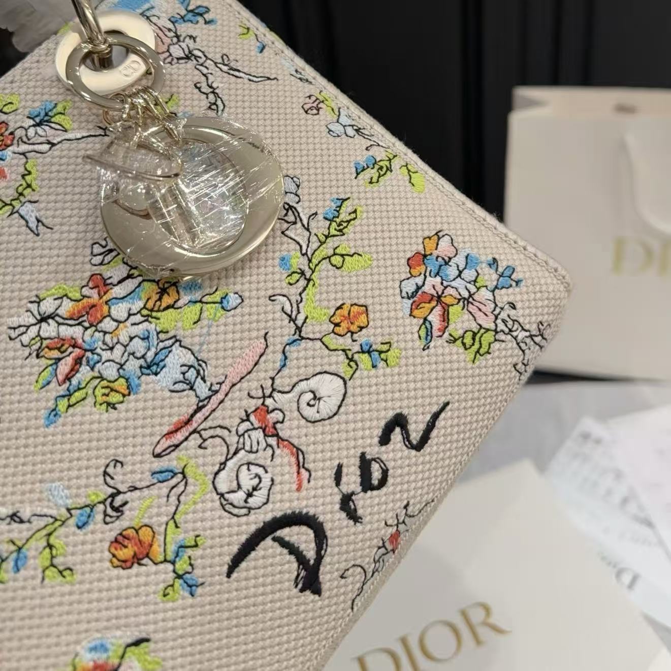 DI0R高品質な刺繍入りハンドバッグ【50％割引+送料無料】