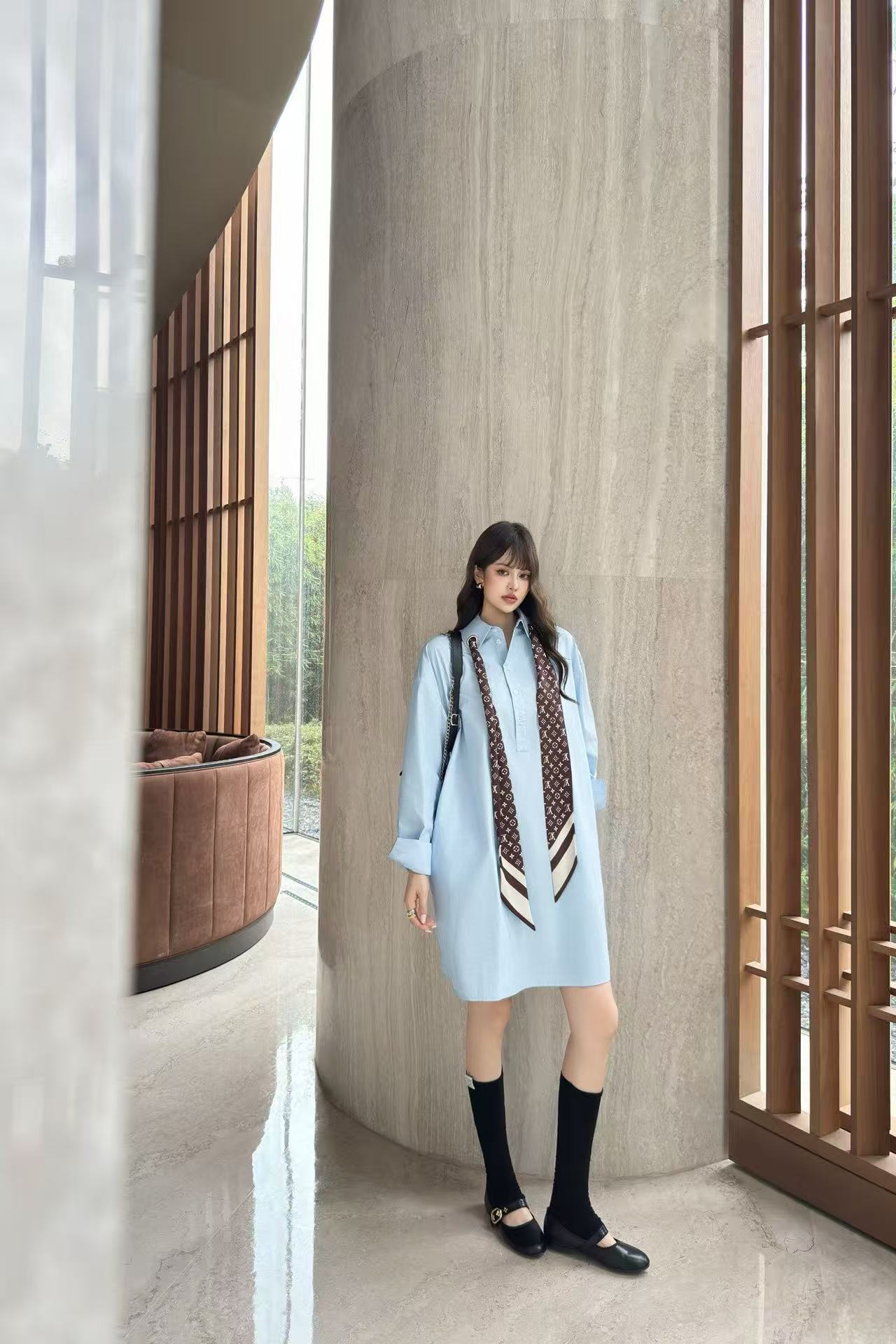 LVスカーフを合わせたロングシャツ【50％割引+送料無料】