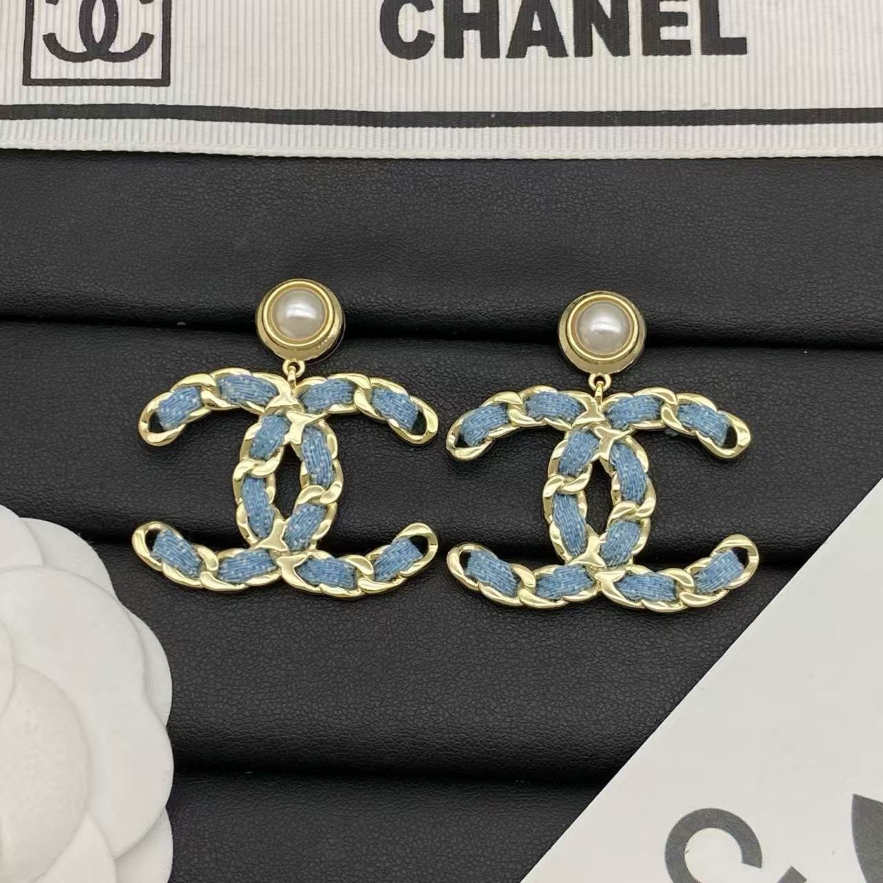 CHANE1 ダブルC ブルーパールスタッドピアス【50％割引+送料無料】