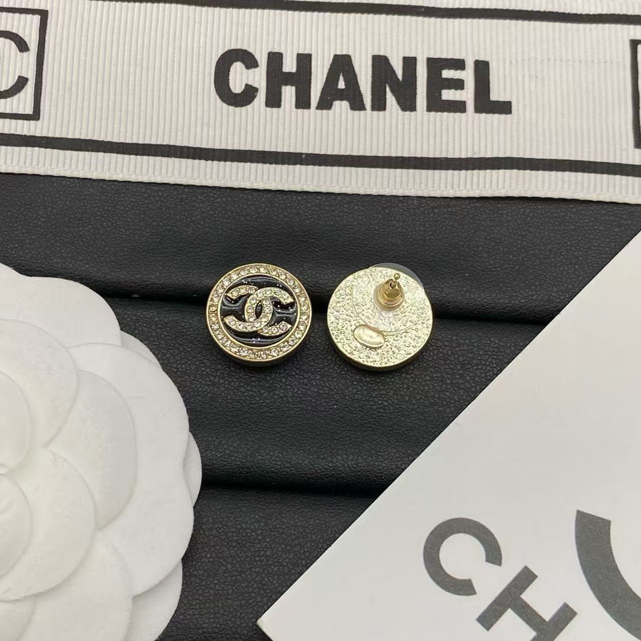 CHANE1 ダブルCラウンドダイヤモンドスタッドピアス【50％割引+送料無料】