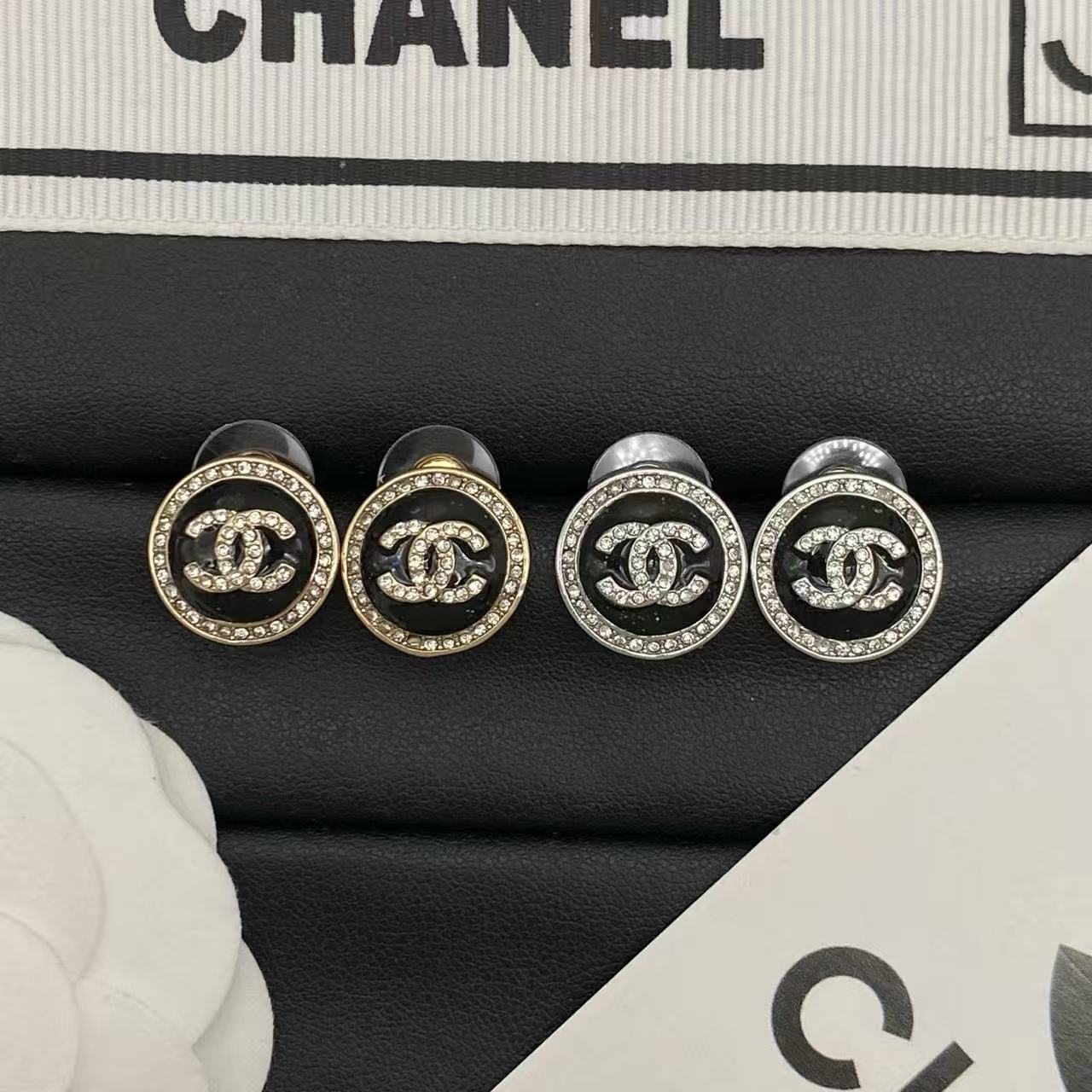 CHANE1 ダブルCラウンドダイヤモンドスタッドピアス【50％割引+送料無料】