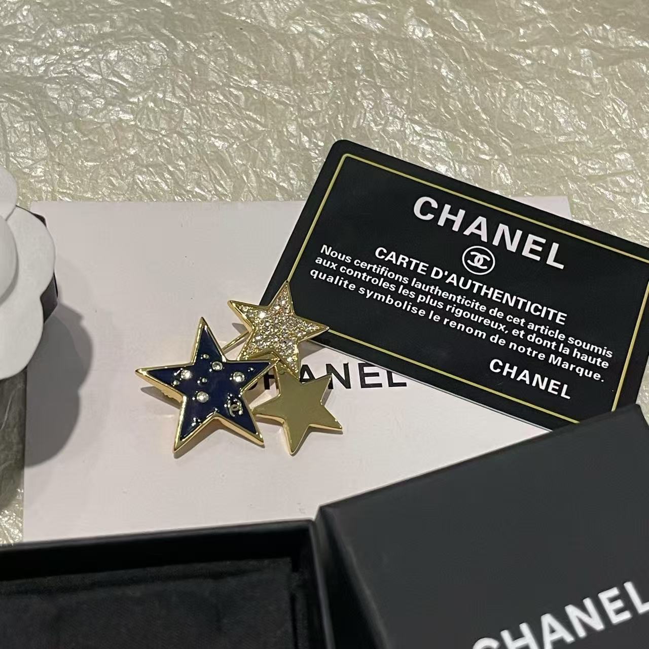 CHANE1 五芒星カラーブロックブローチ【50％割引+送料無料】