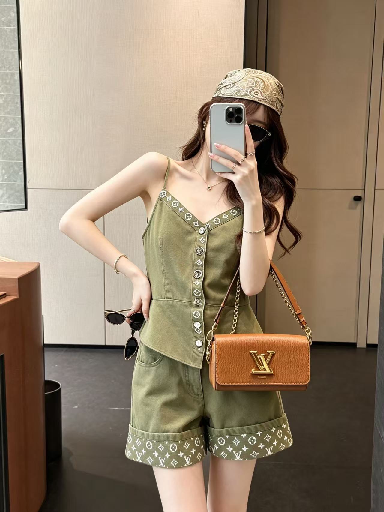LV デニムベスト＆ショートパンツ セットアップ【50％割引+送料無料】