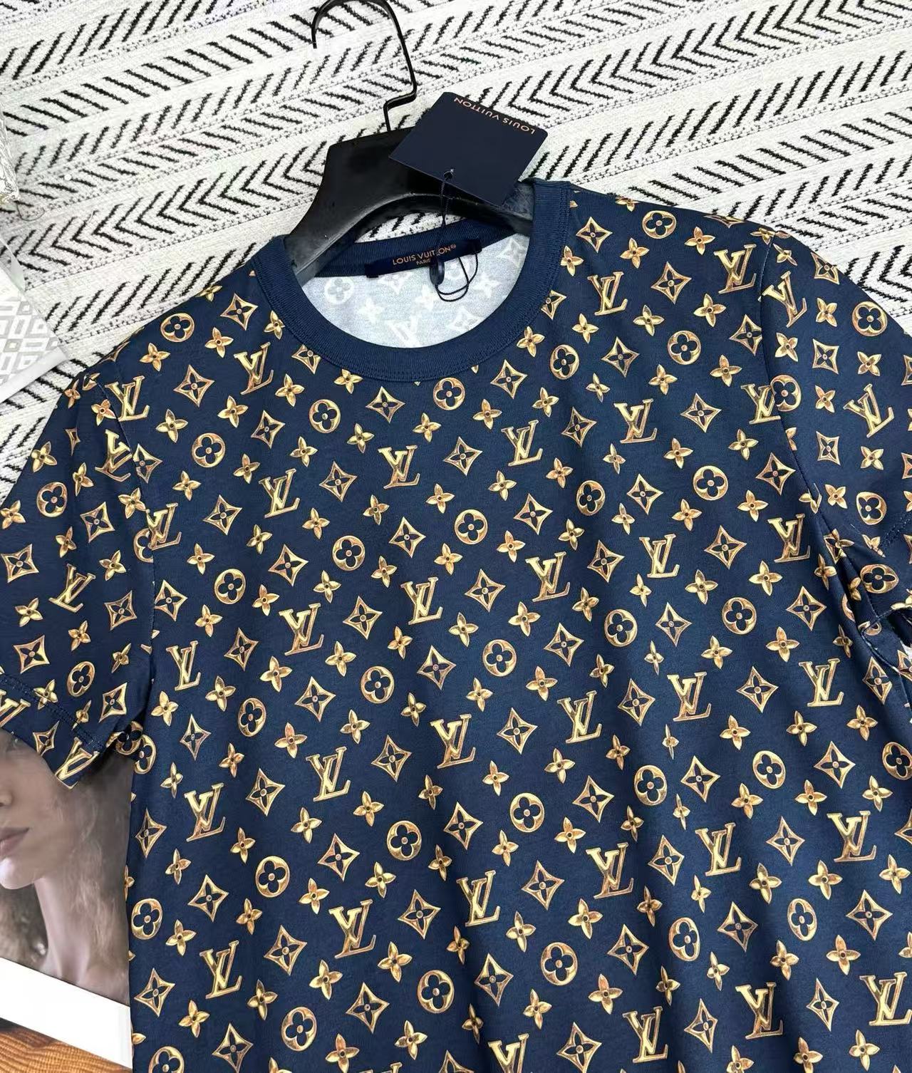 LVプリントTシャツ【50％割引+送料無料】