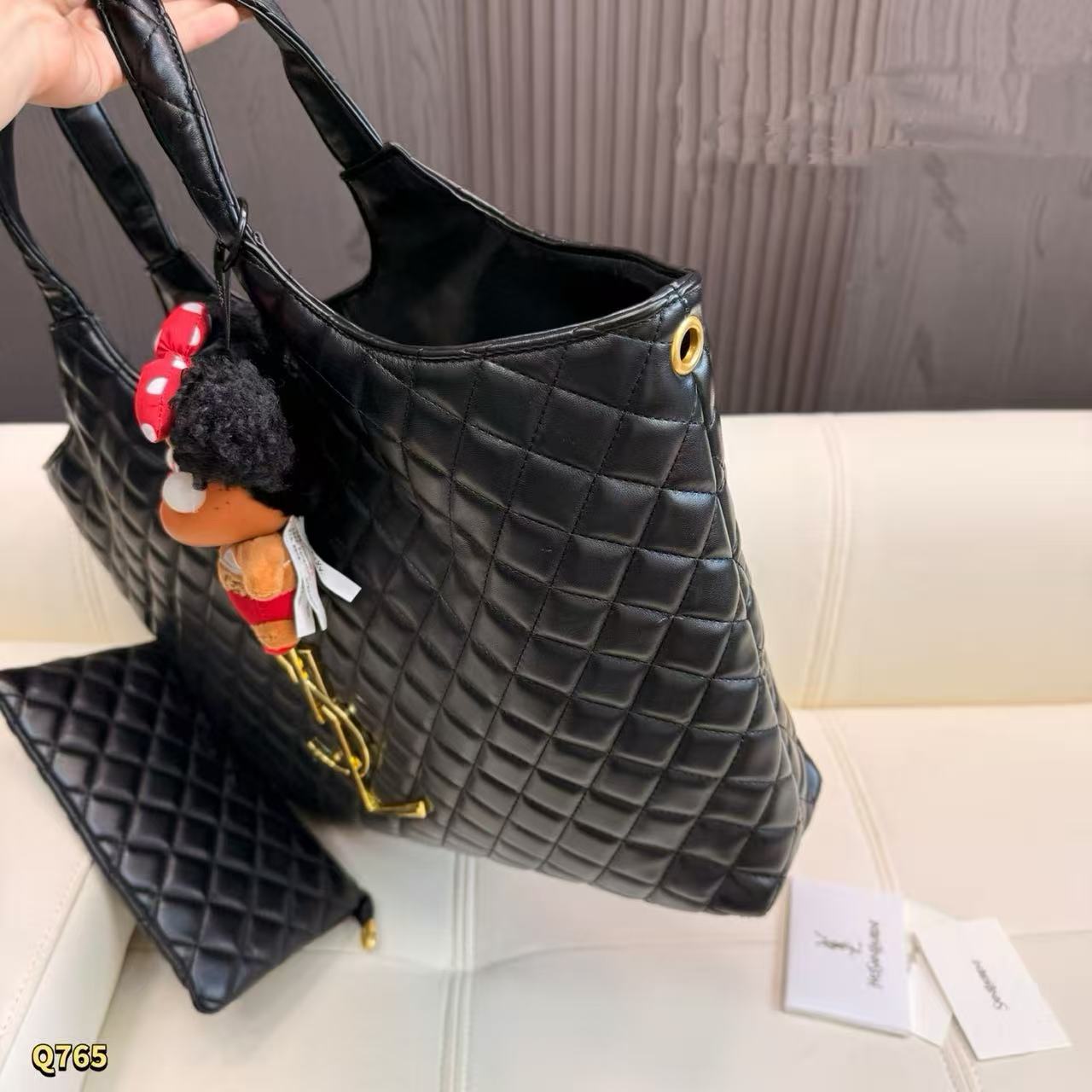 YSL ラムスキン ショッピングバッグ【50％割引+送料無料】