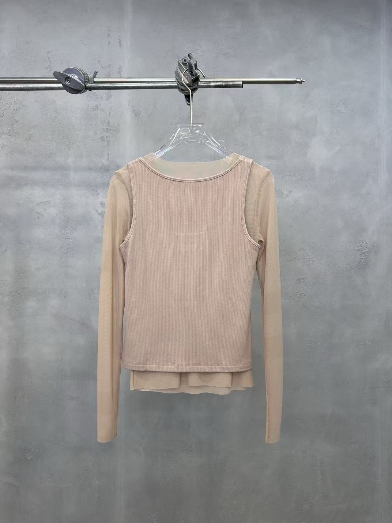 M1UM1U シンプルな長袖Tシャツ【50％割引+送料無料】