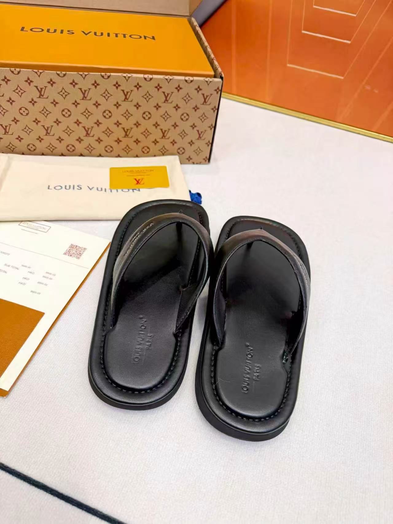 LV高品質なシープスキンのスリッパ【50％割引+送料無料】