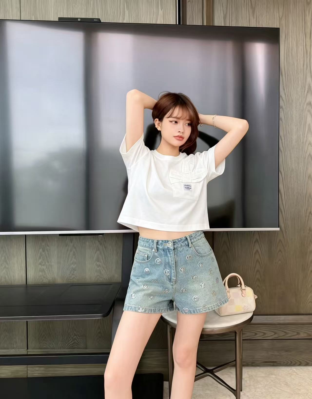 LV ポケットTシャツ【50％割引+送料無料】