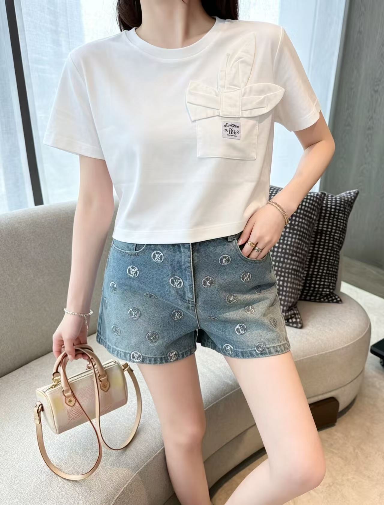LV ポケットTシャツ【50％割引+送料無料】