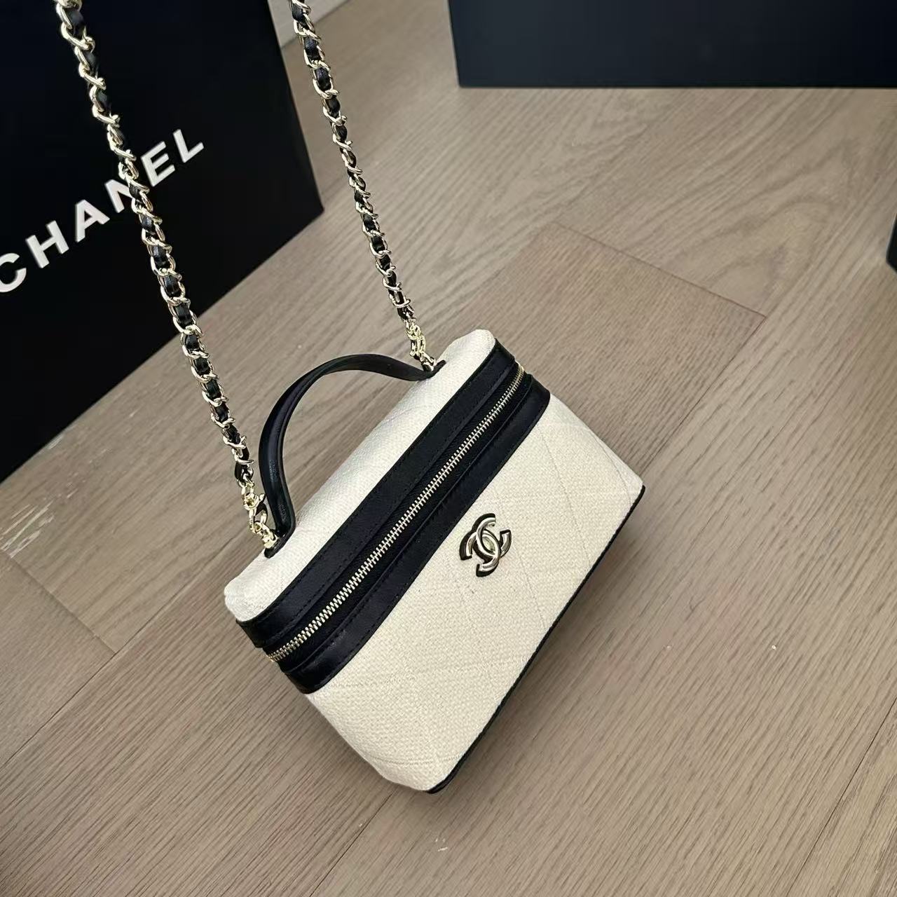 CHANE1 チェーンハンドバッグ【50％割引+送料無料】