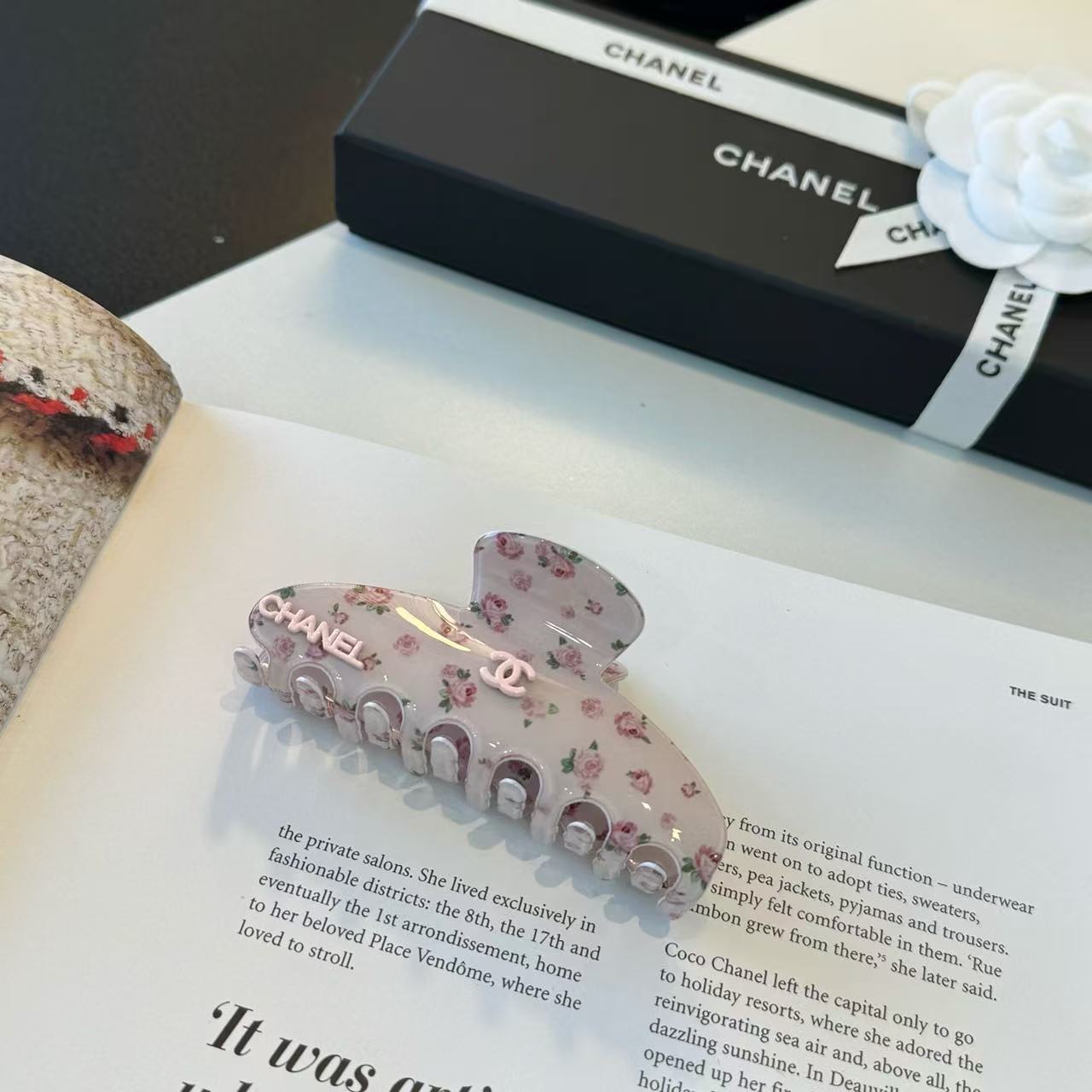 CHANE1 ダブルCプリントヘアクリップ【50％割引+送料無料】