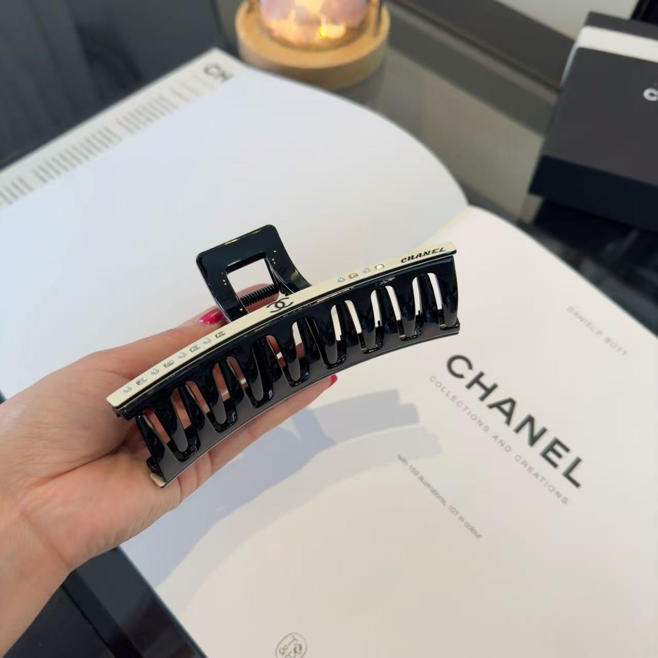 CHANE1 ダブルC カラーブロックヘアクリップ【50％割引+送料無料】