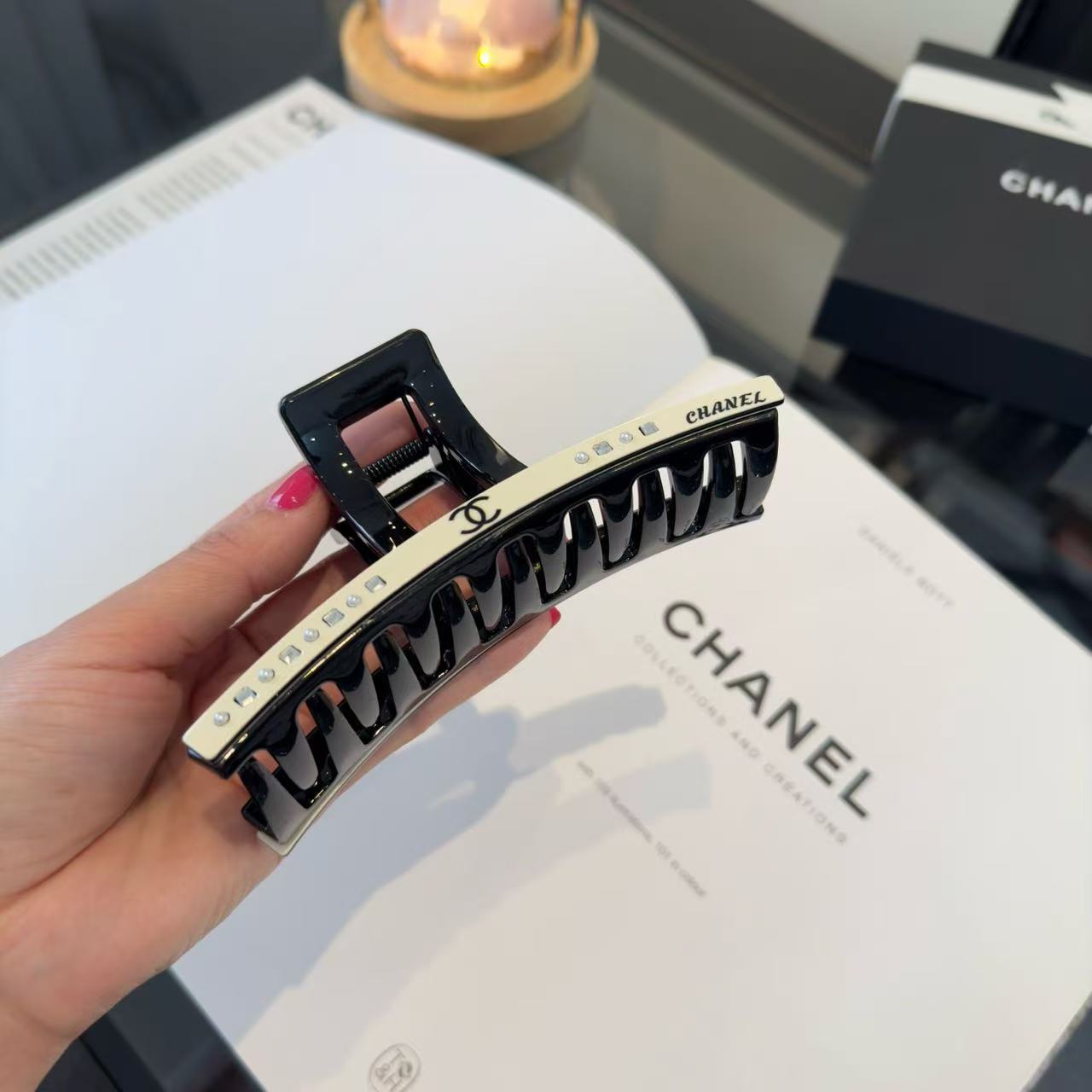 CHANE1 ダブルC カラーブロックヘアクリップ【50％割引+送料無料】