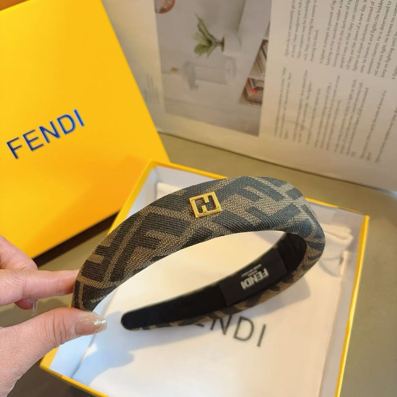 FEND1FF ヘッドバンド【50％割引+送料無料】