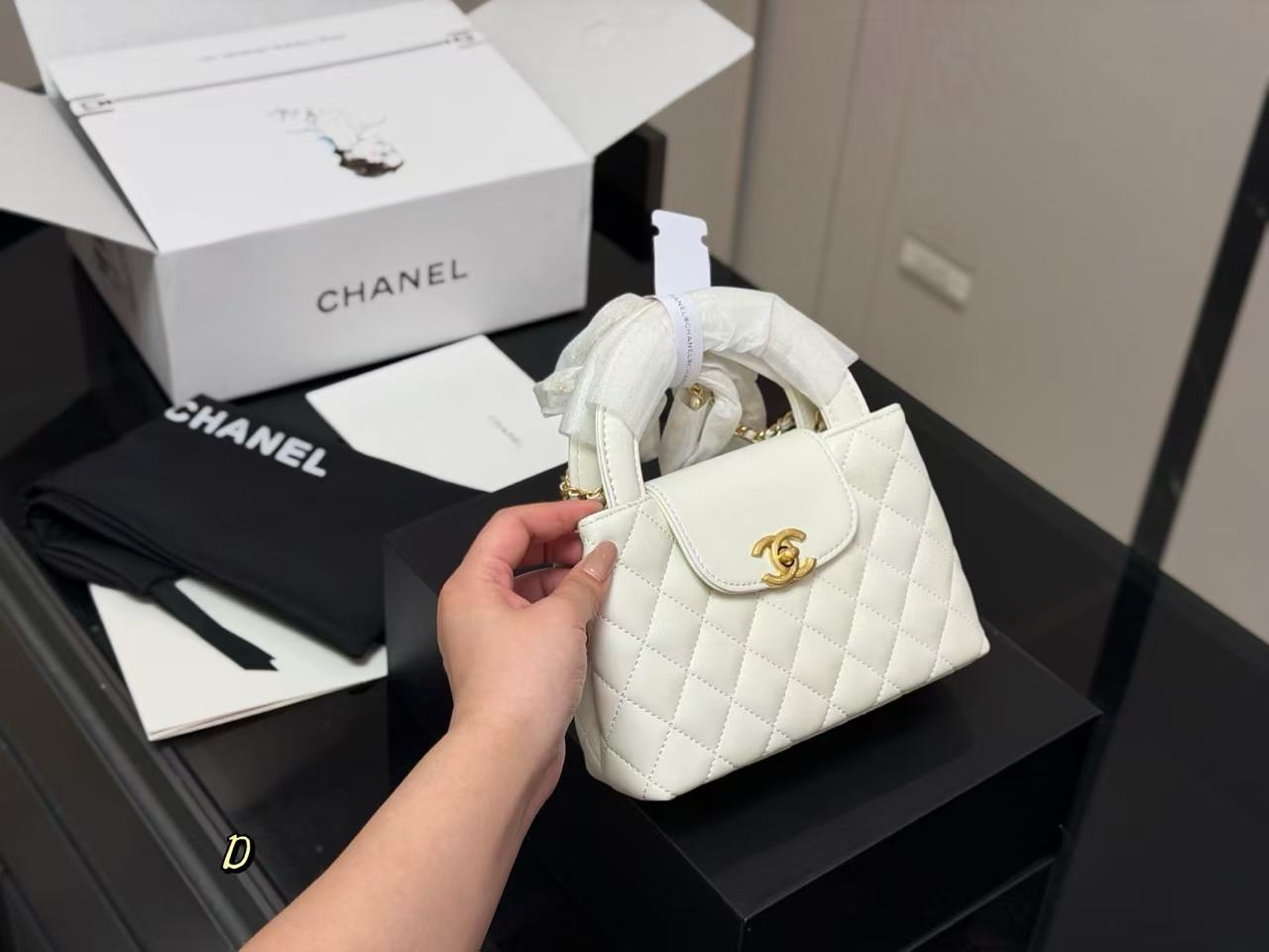 CHANE1 チェーンハンドバッグ【50％割引+送料無料】