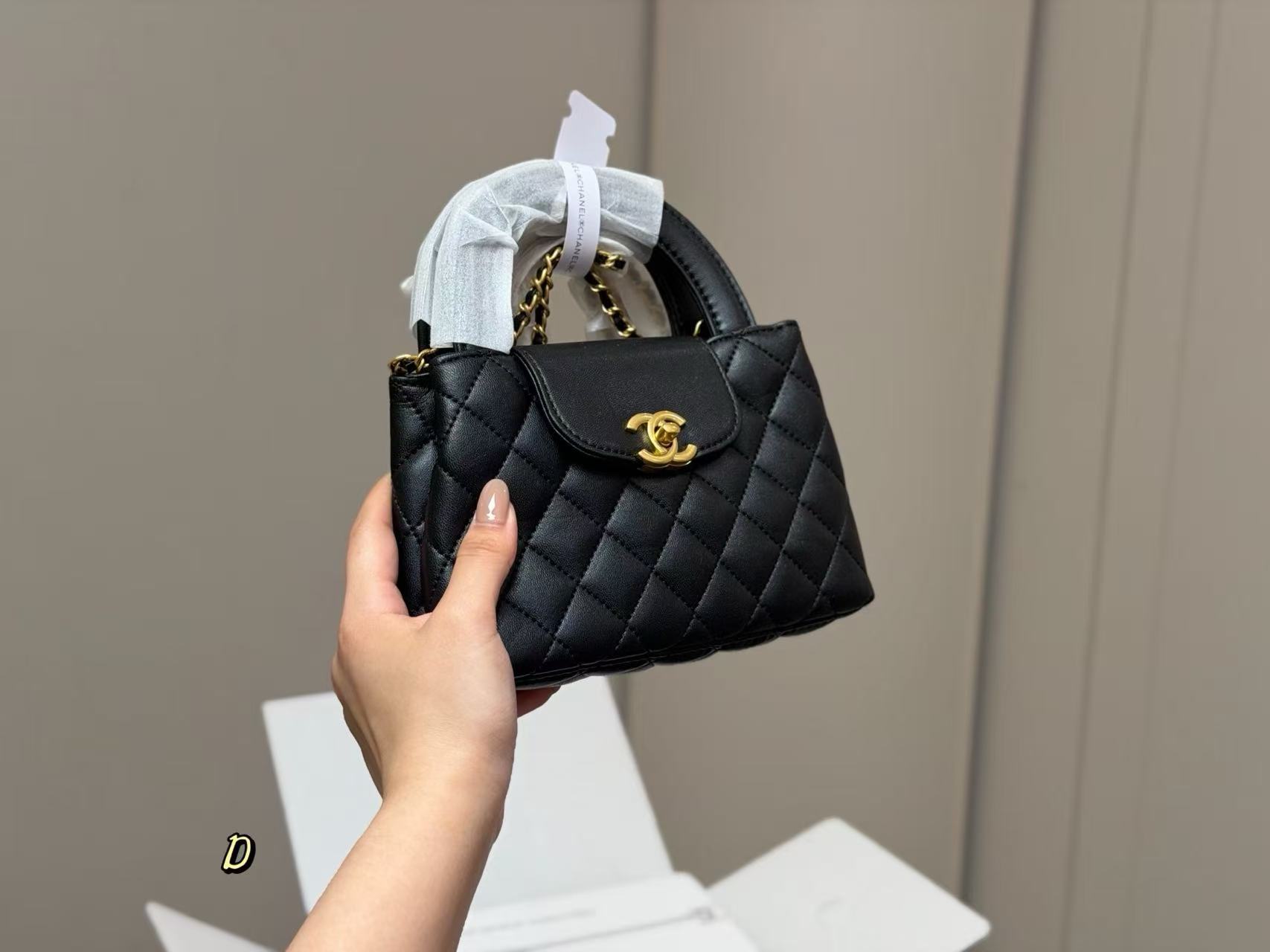 CHANE1 チェーンハンドバッグ【50％割引+送料無料】
